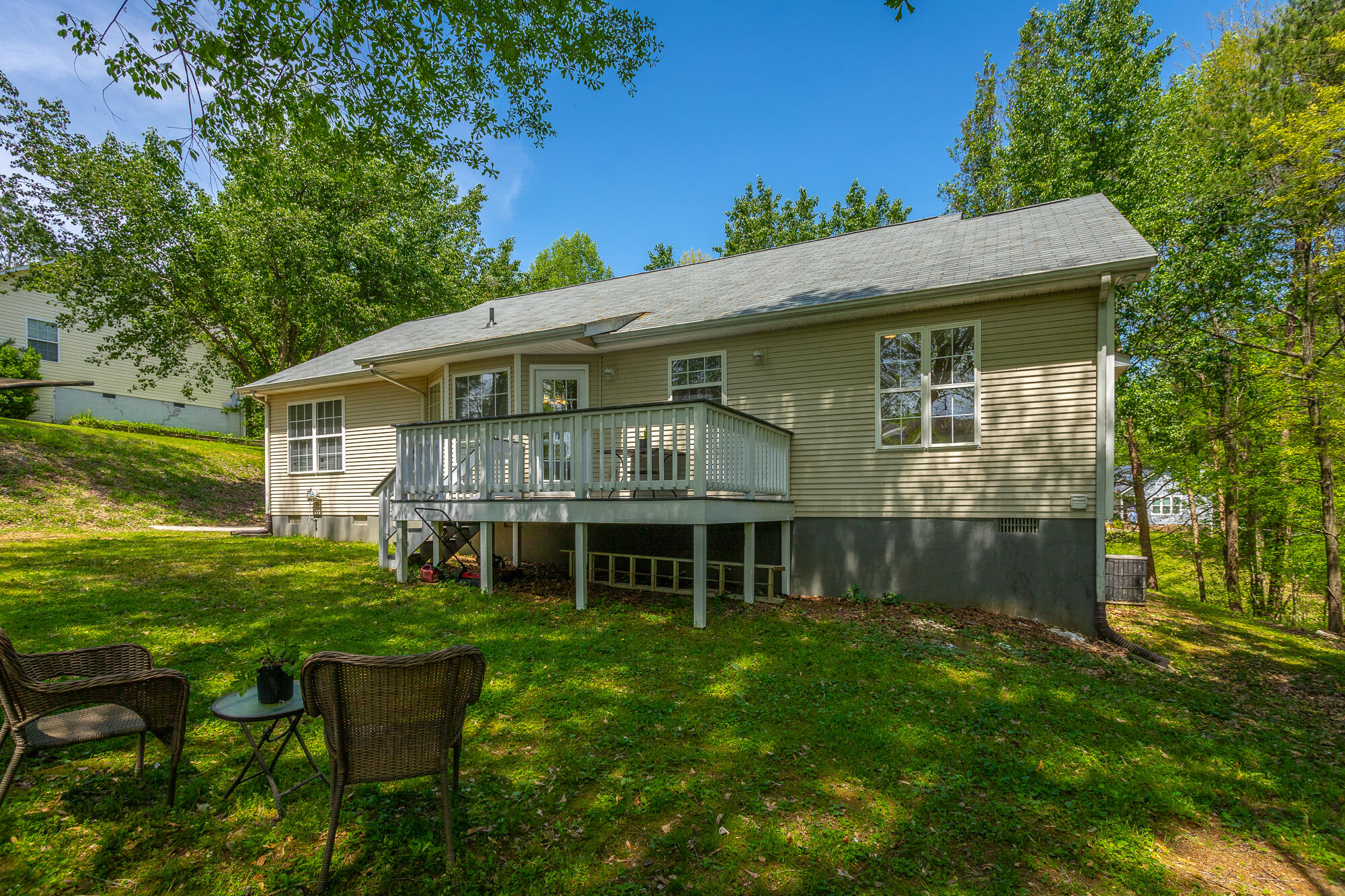 601 Gregory Lane, LaFayette
