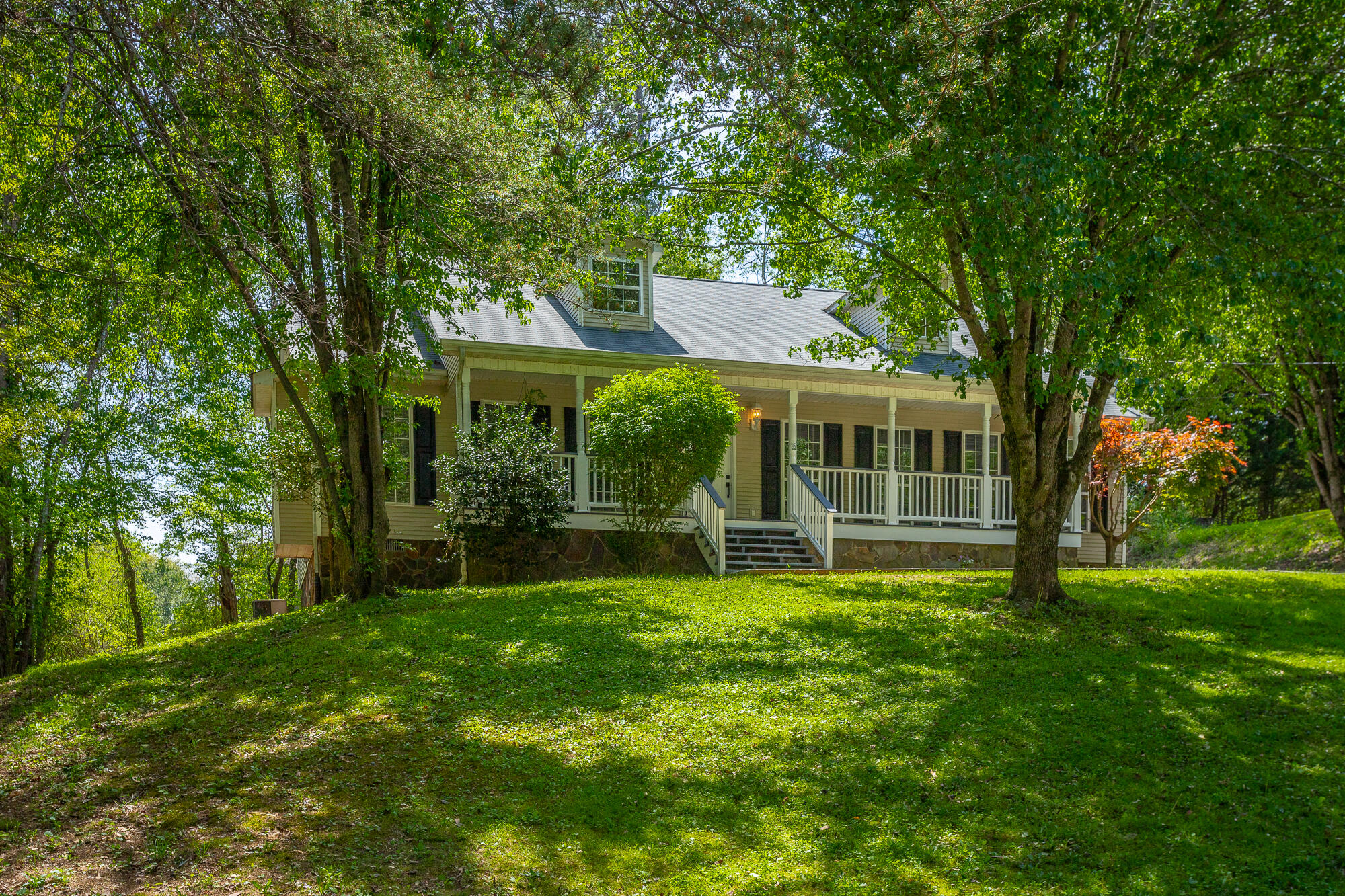 601 Gregory Lane, LaFayette