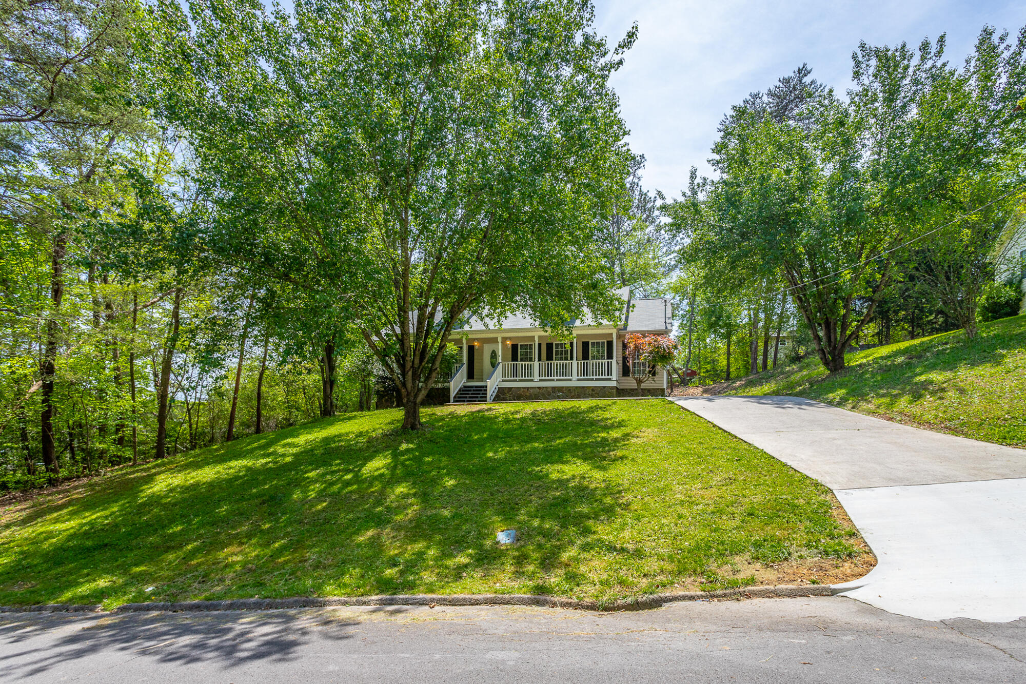 601 Gregory Lane, LaFayette
