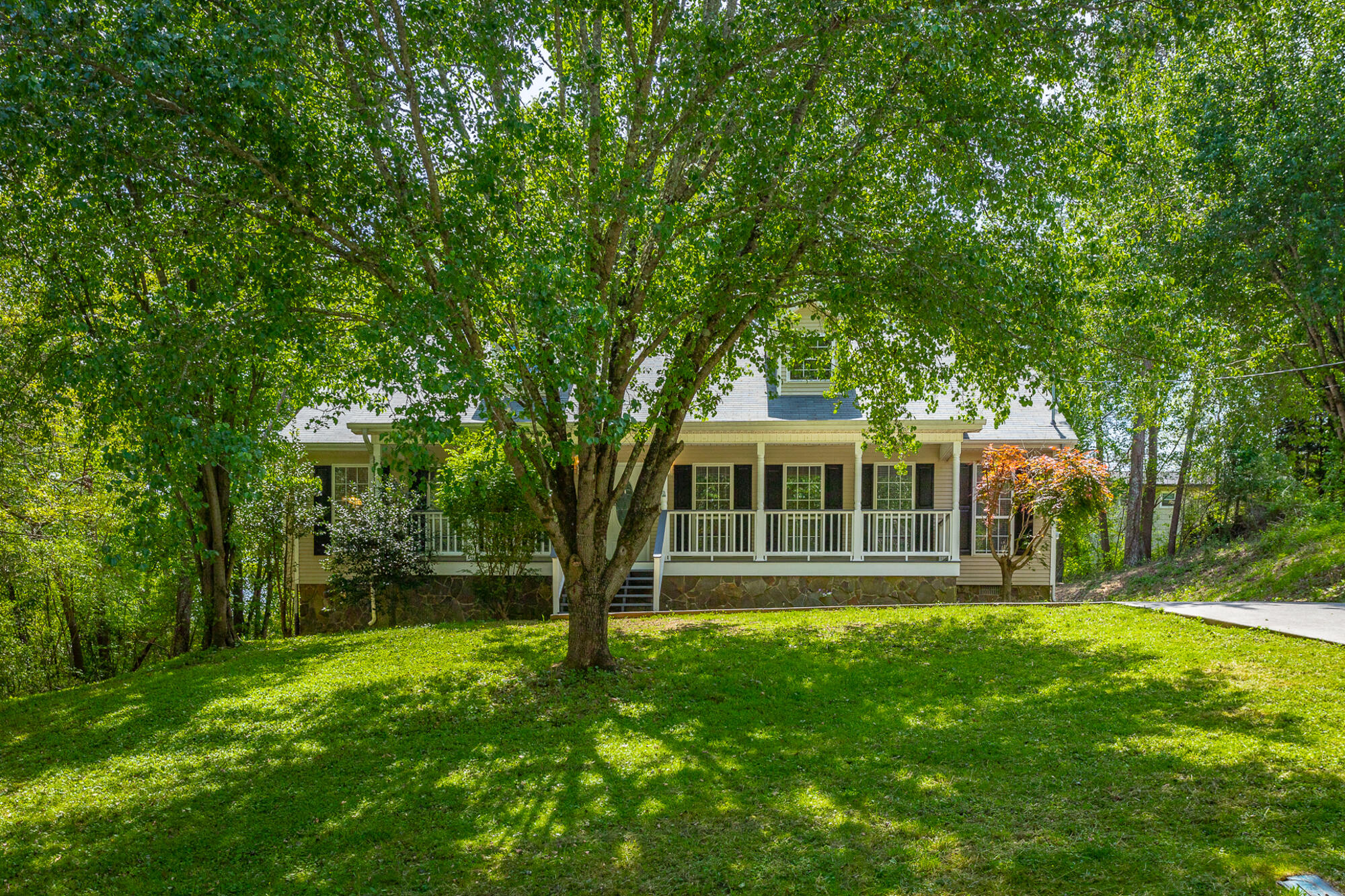 601 Gregory Lane, LaFayette