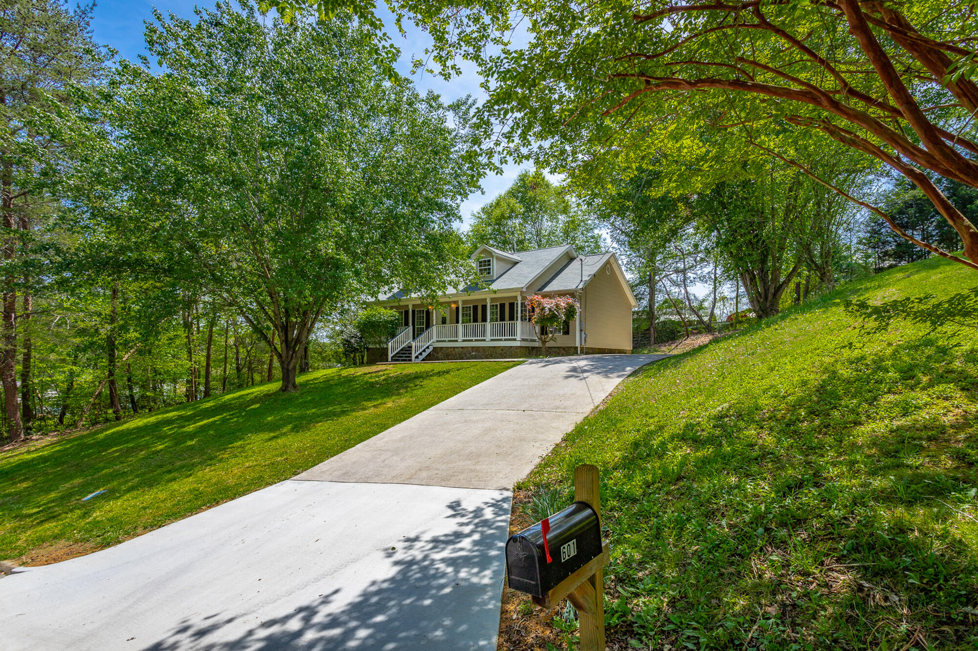 601 Gregory Lane, LaFayette