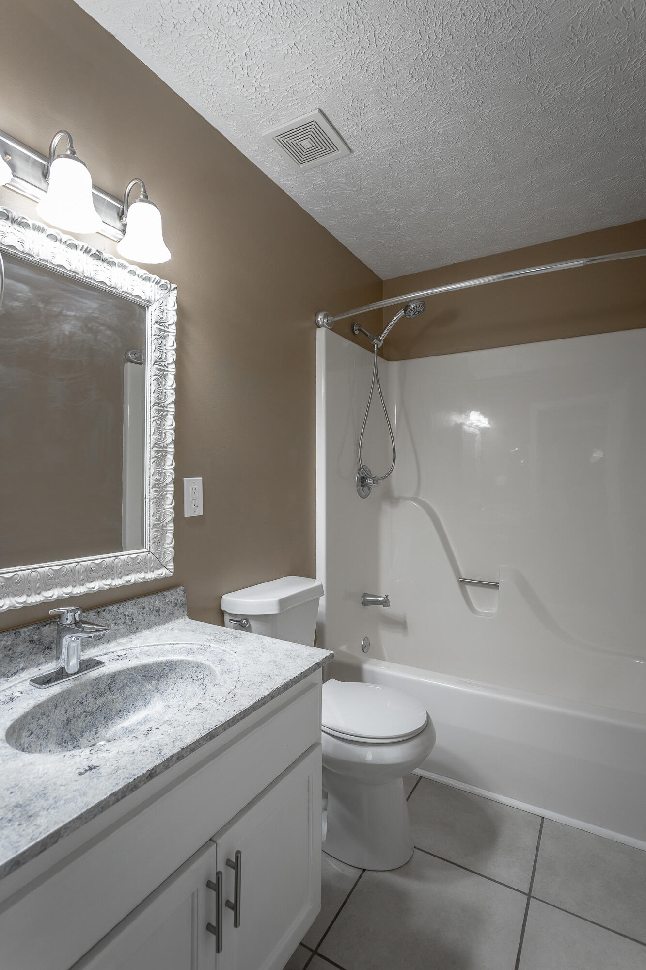 601 Gregory Lane, LaFayette
