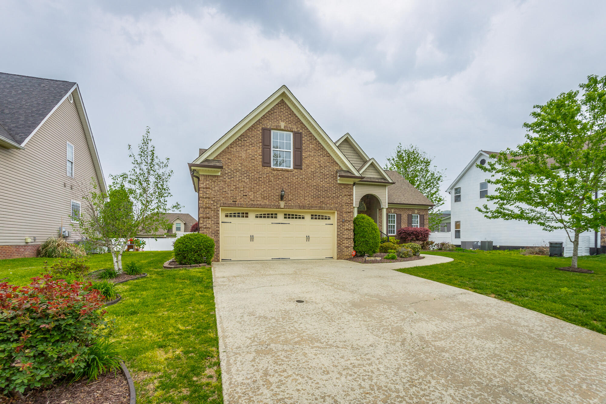 8473 Gracie Mac Ln