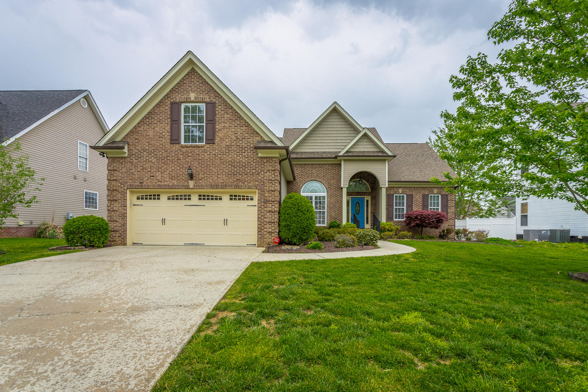 8473 Gracie Mac Ln