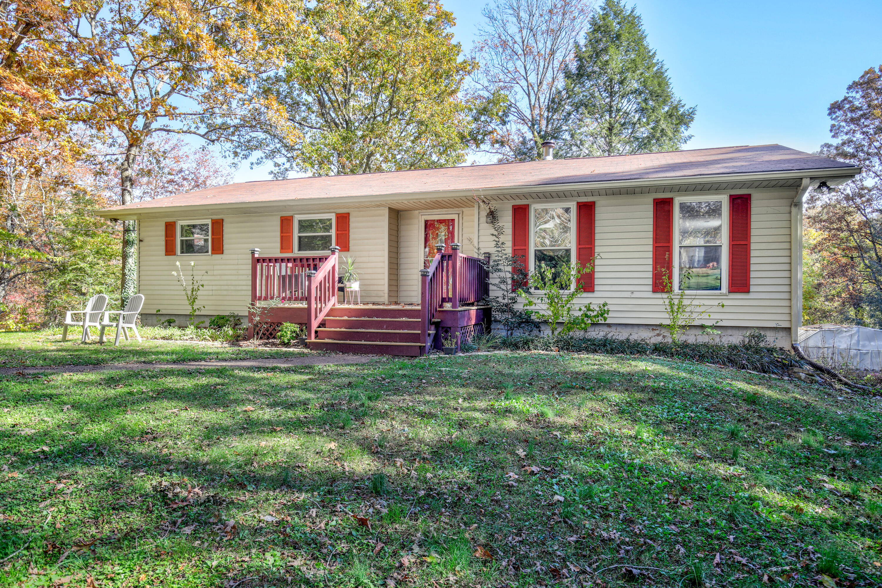 226 Hickory Ln