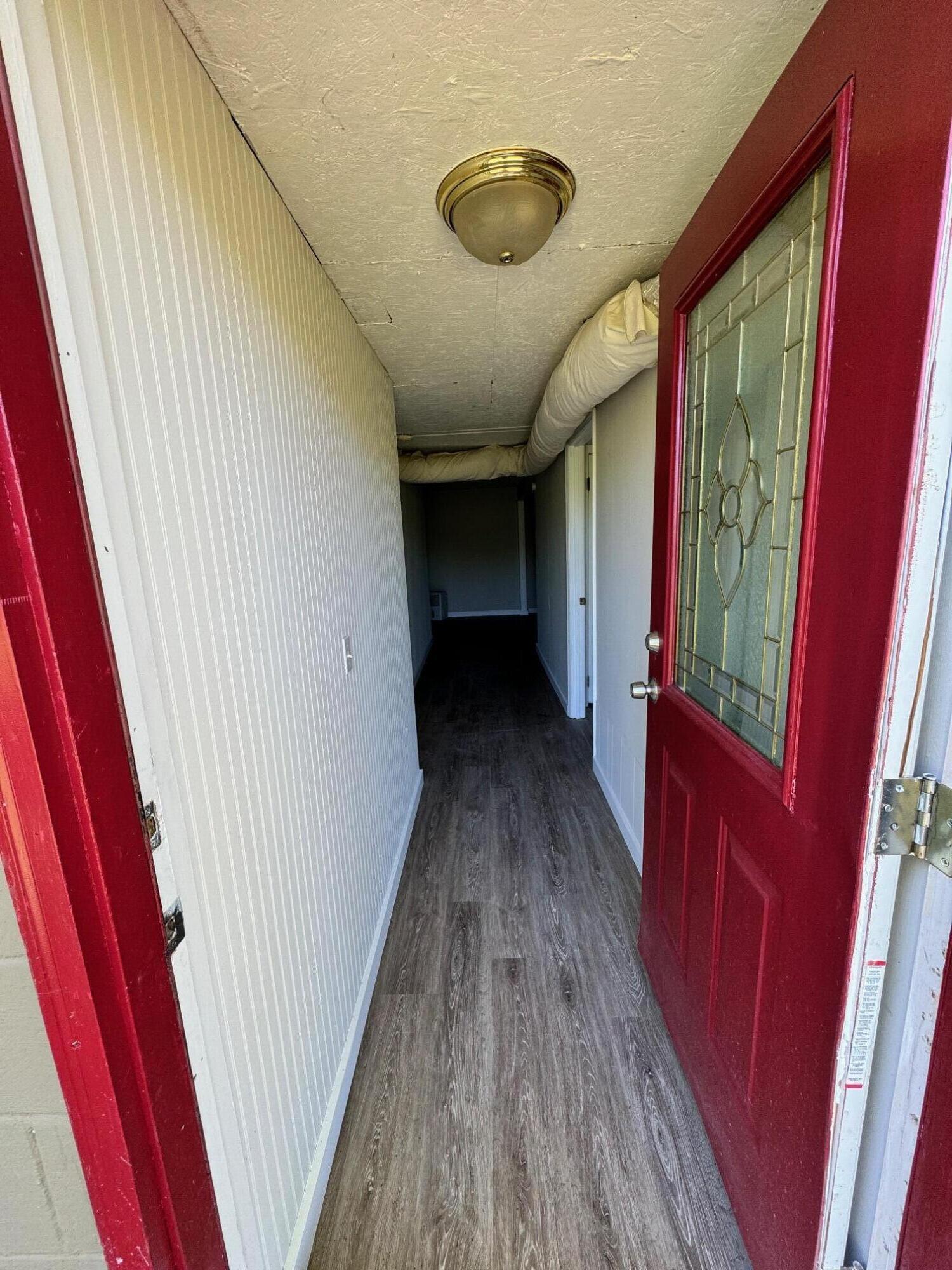 226 Hickory Ln
