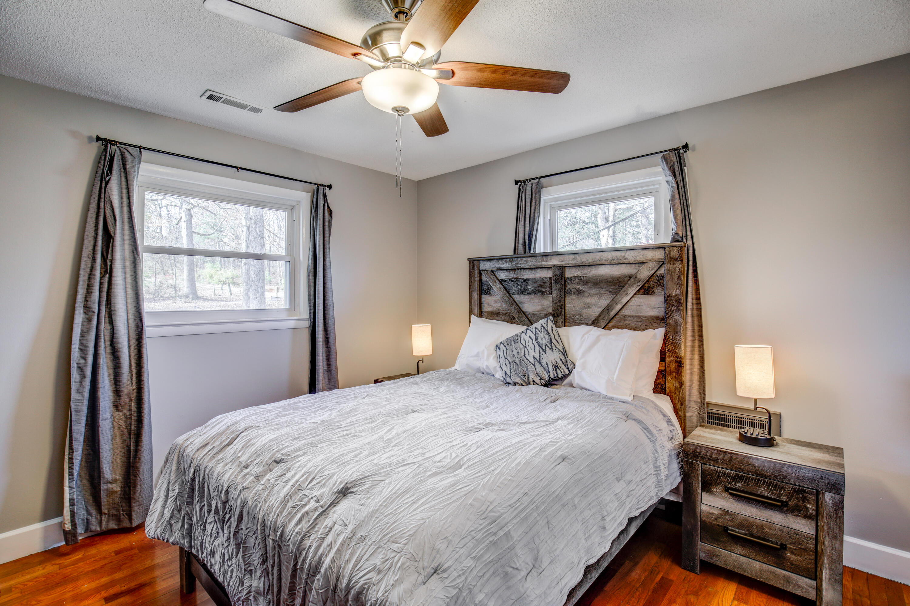 226 Hickory Ln
