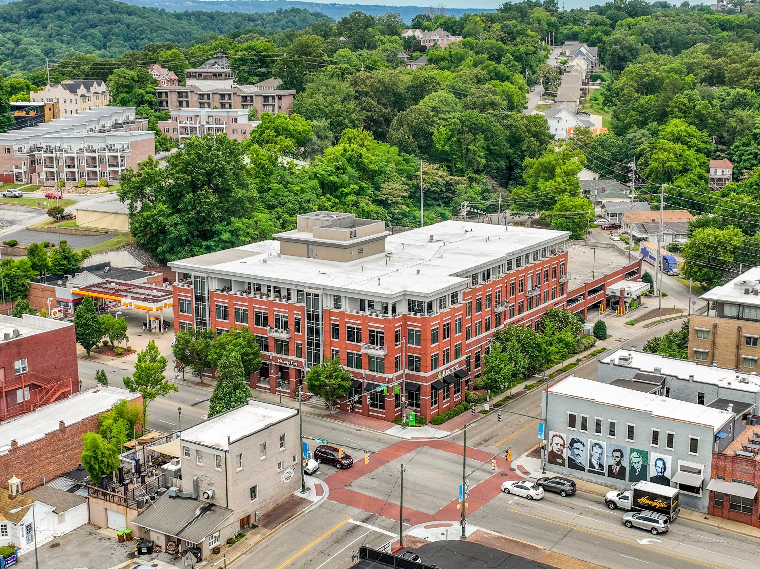 345 Frazier Avenue, 307