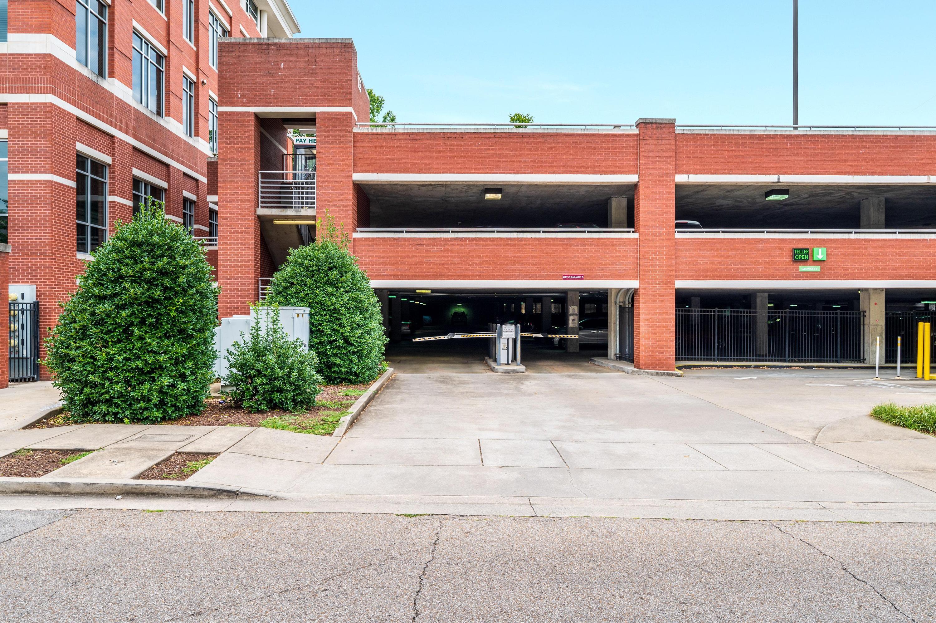 345 Frazier Avenue, 307