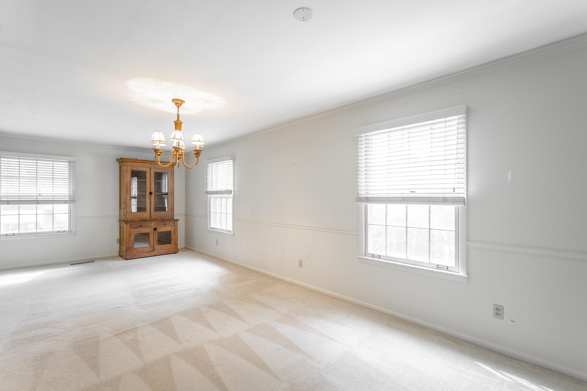 1337 N Glen Drive