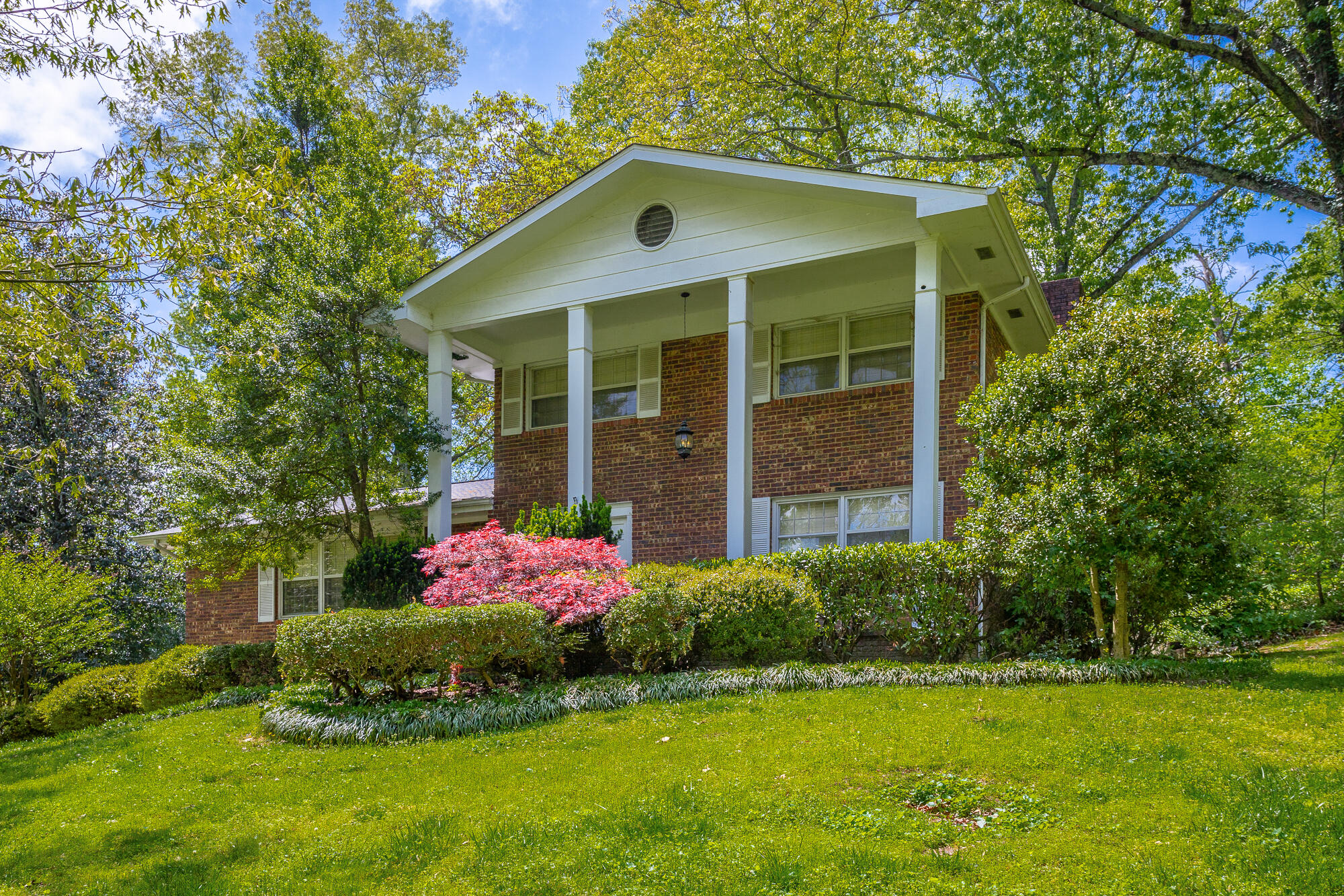 1337 N Glen Drive