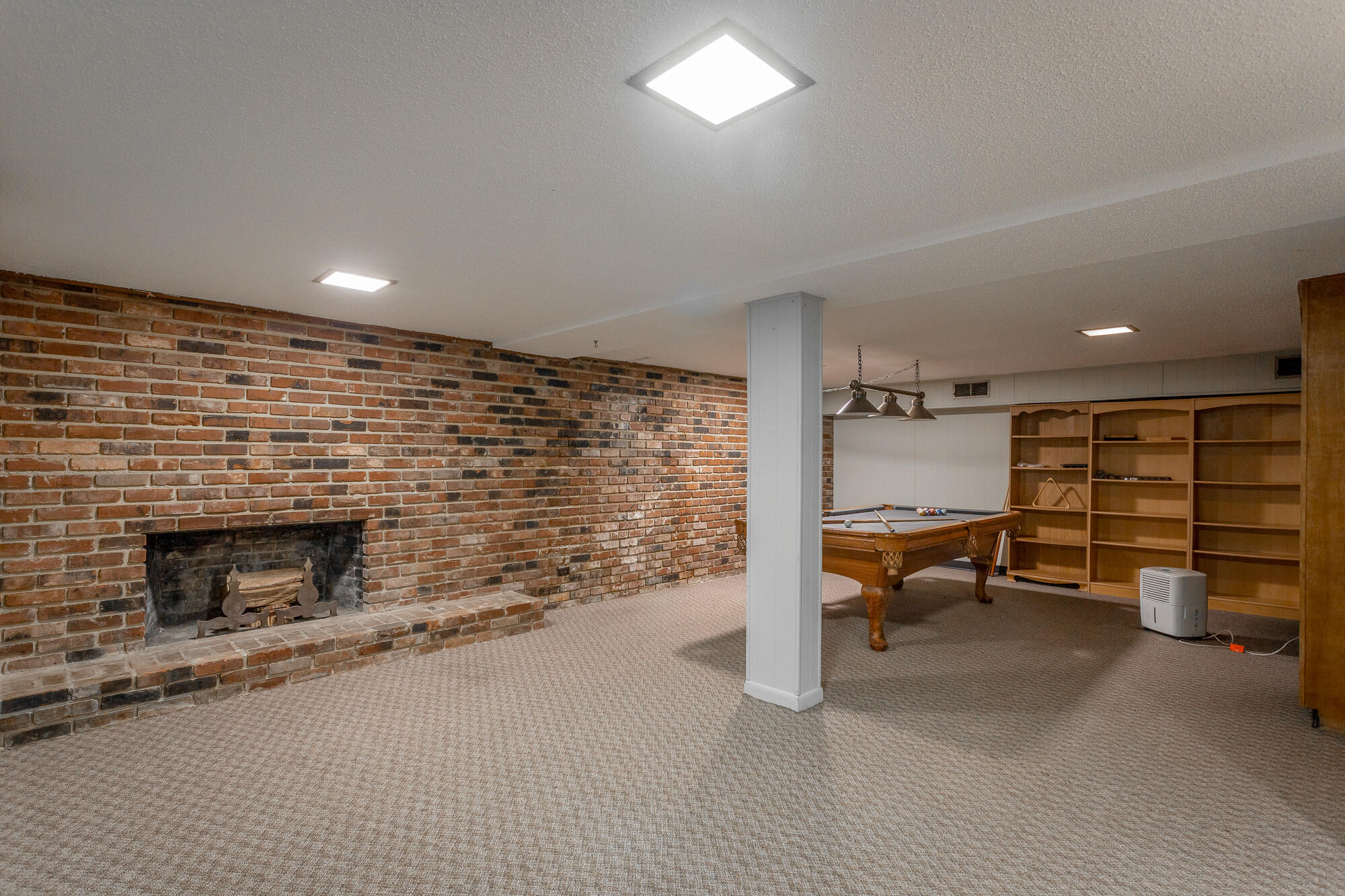 1337 N Glen Drive