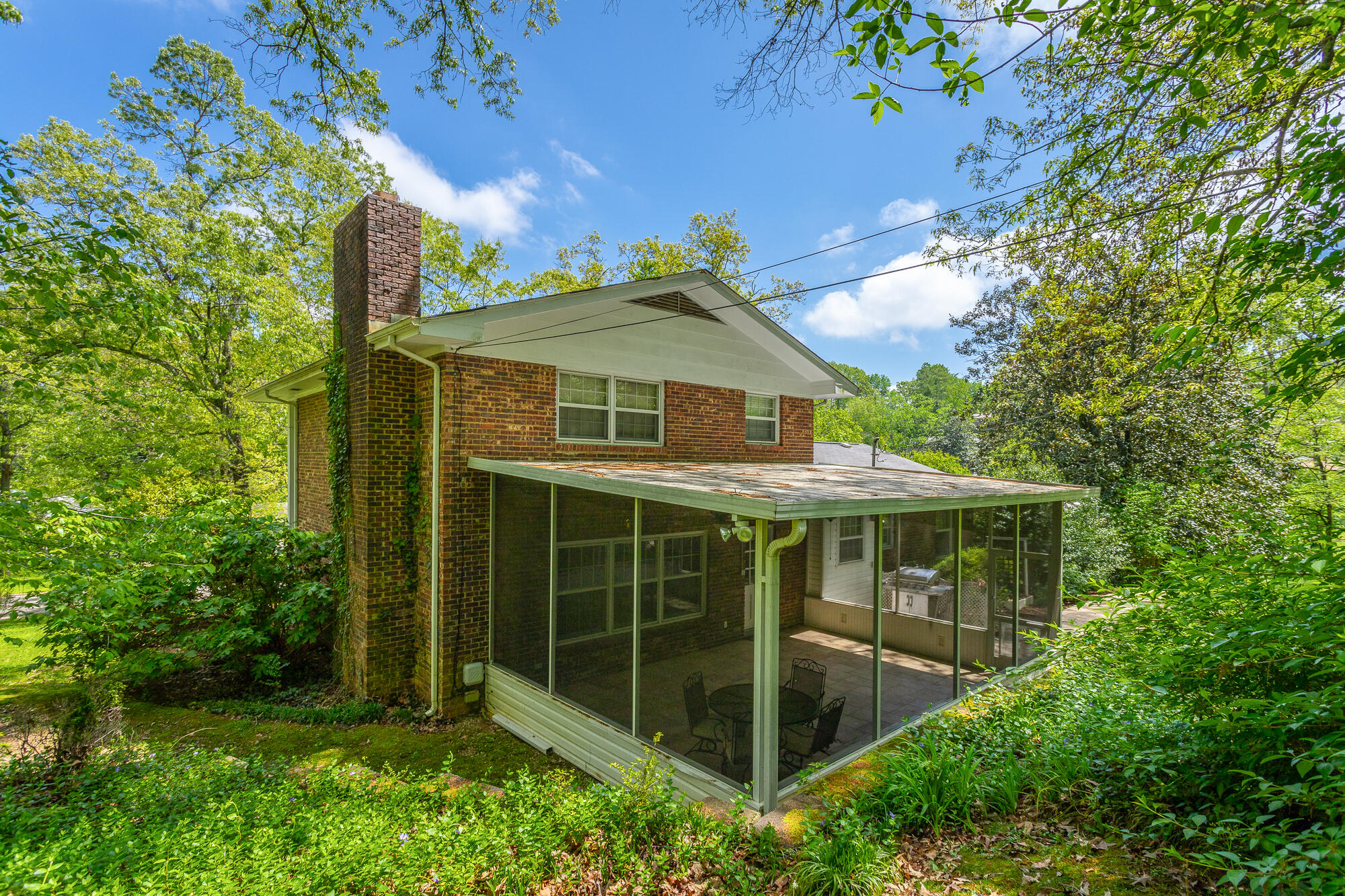 1337 N Glen Drive