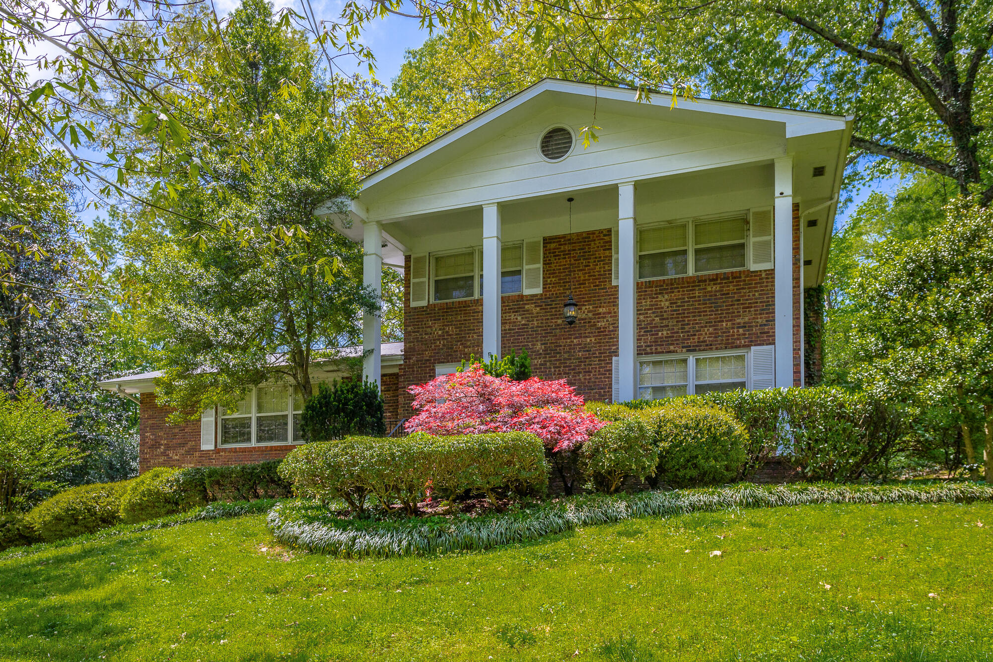 1337 N Glen Drive