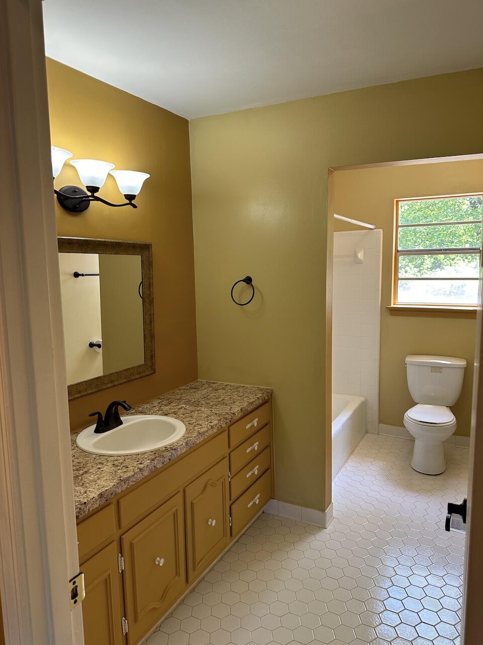 4933 Willow Lawn Drive