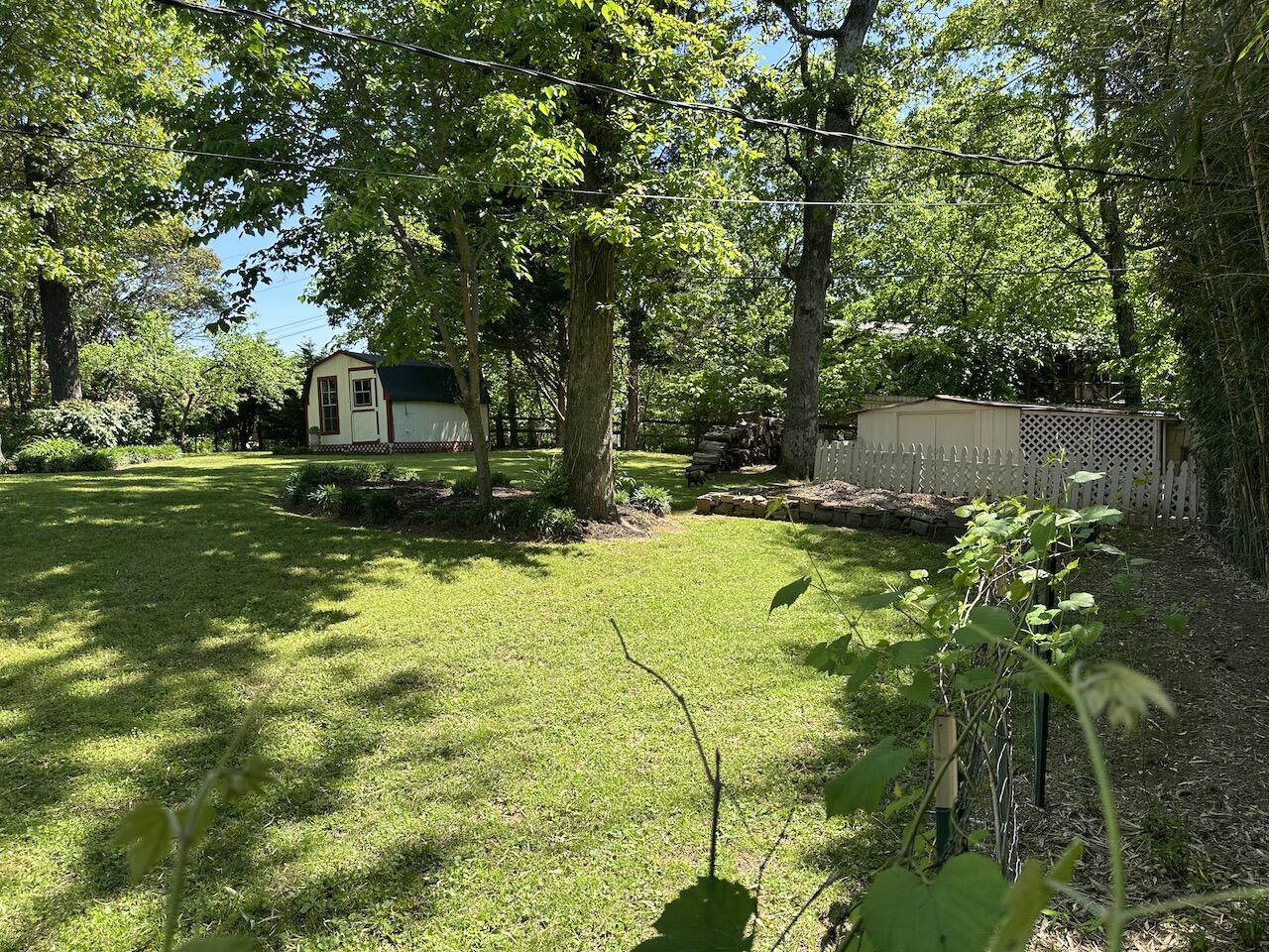 4933 Willow Lawn Drive