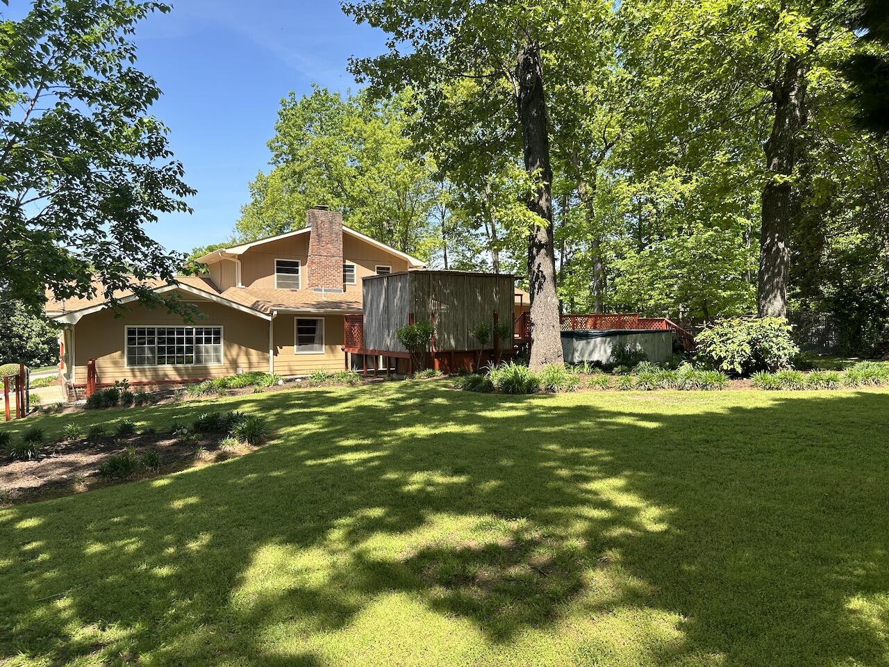 4933 Willow Lawn Drive