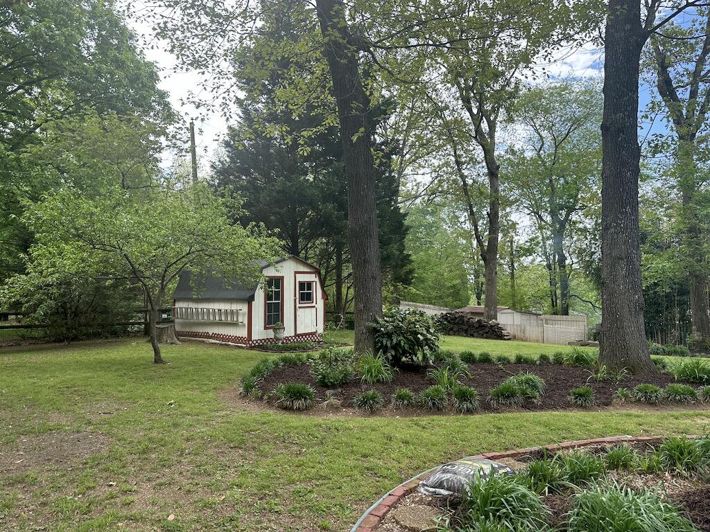 4933 Willow Lawn Drive