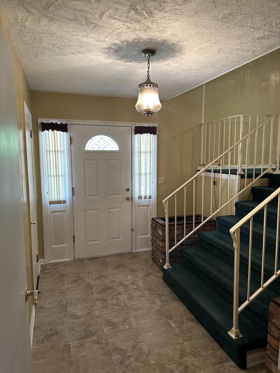 4933 Willow Lawn Drive
