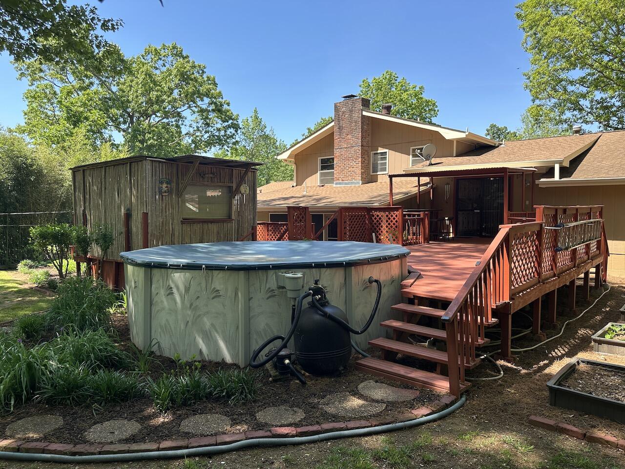4933 Willow Lawn Drive