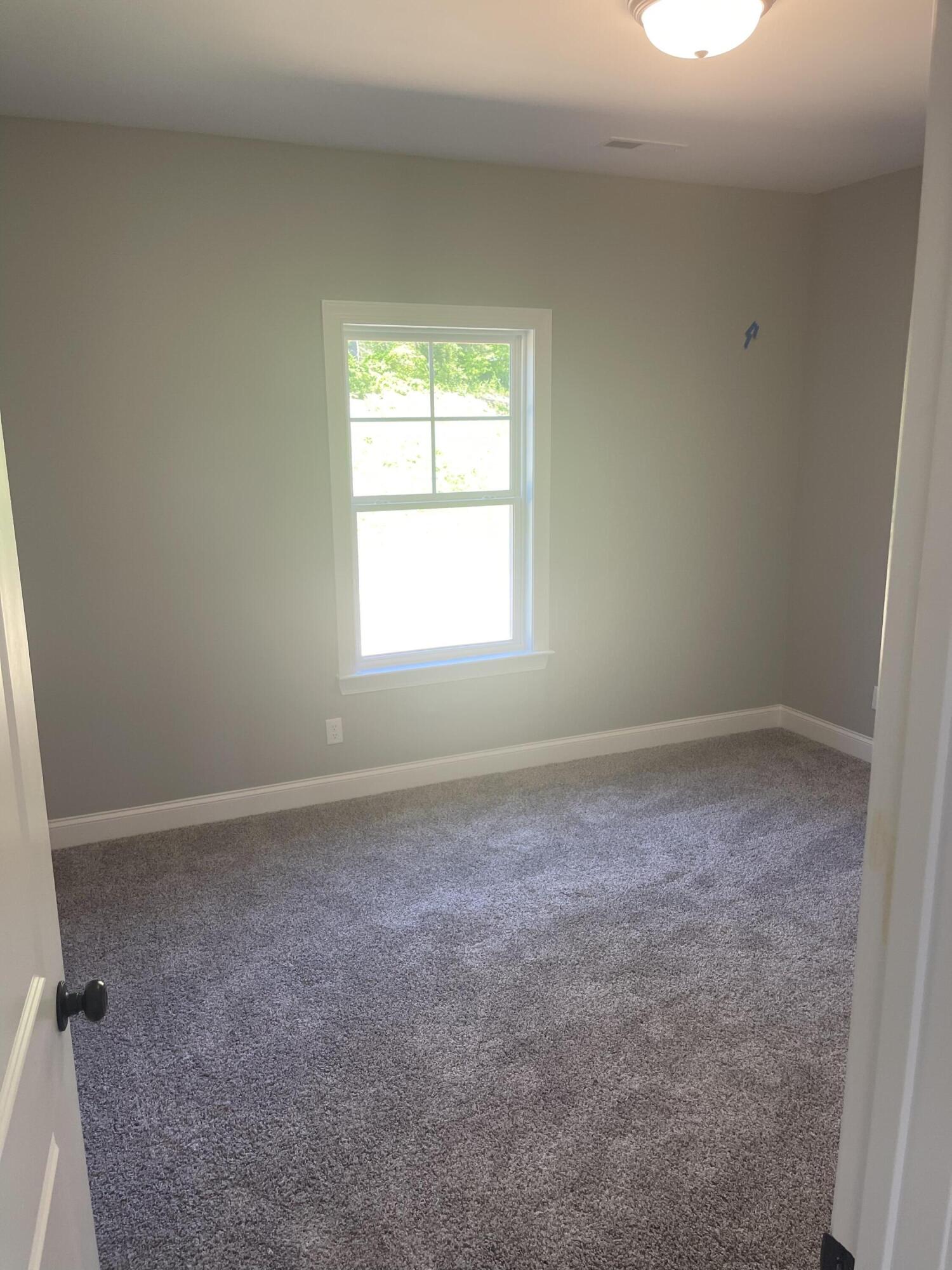 9002 Knolling Loop, 24