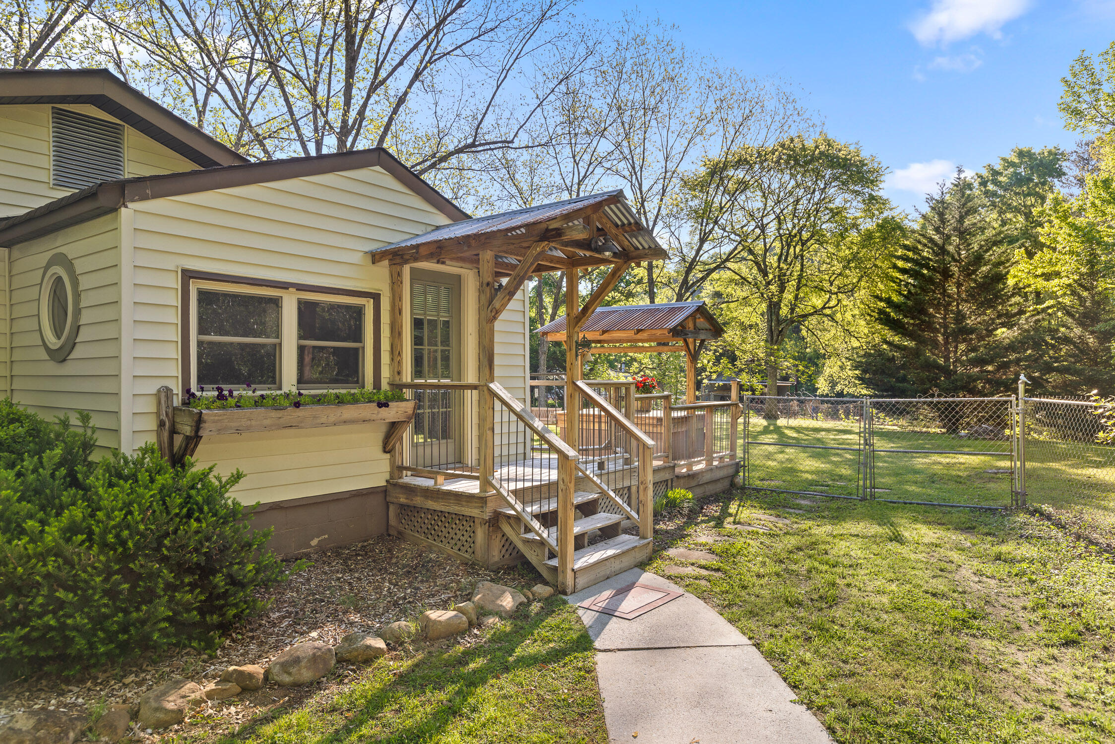326 Newman Rd