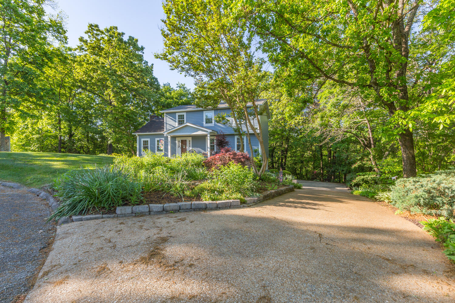 816 Fox Chase Lane