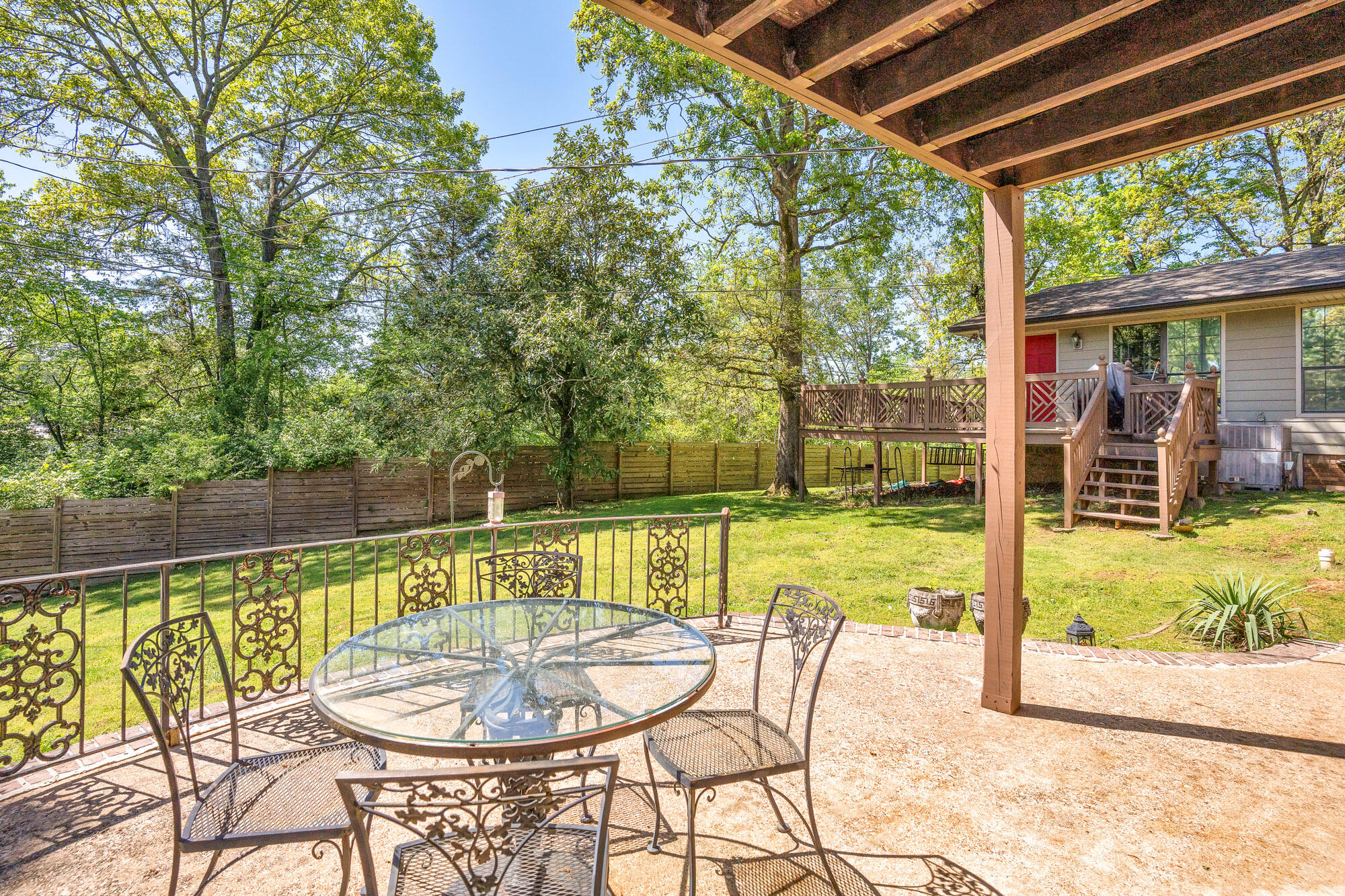 4017 Highwood Dr