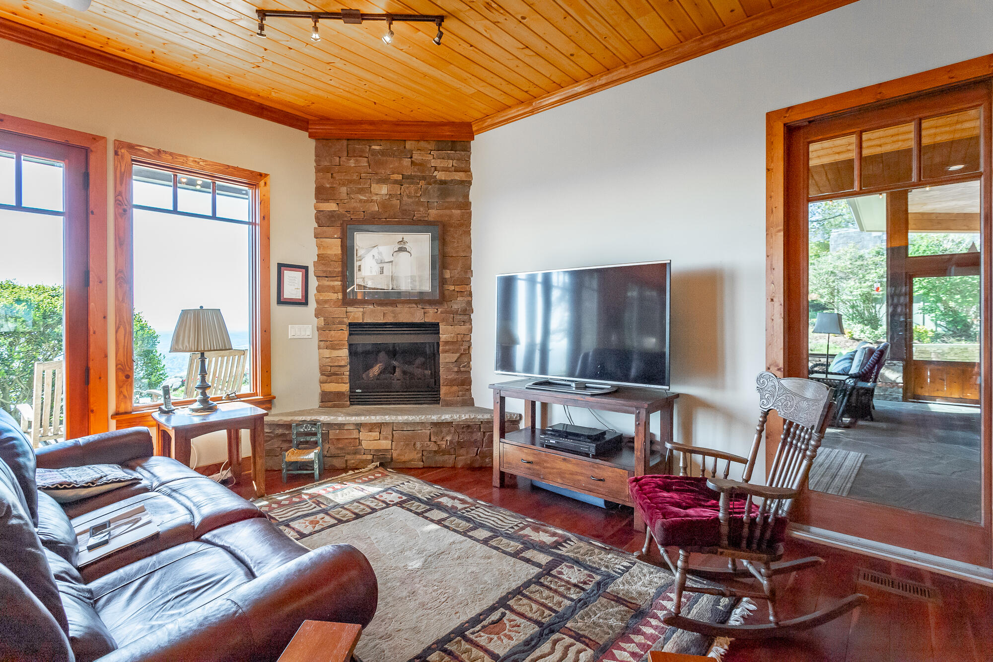 6312 Forest Park Drive