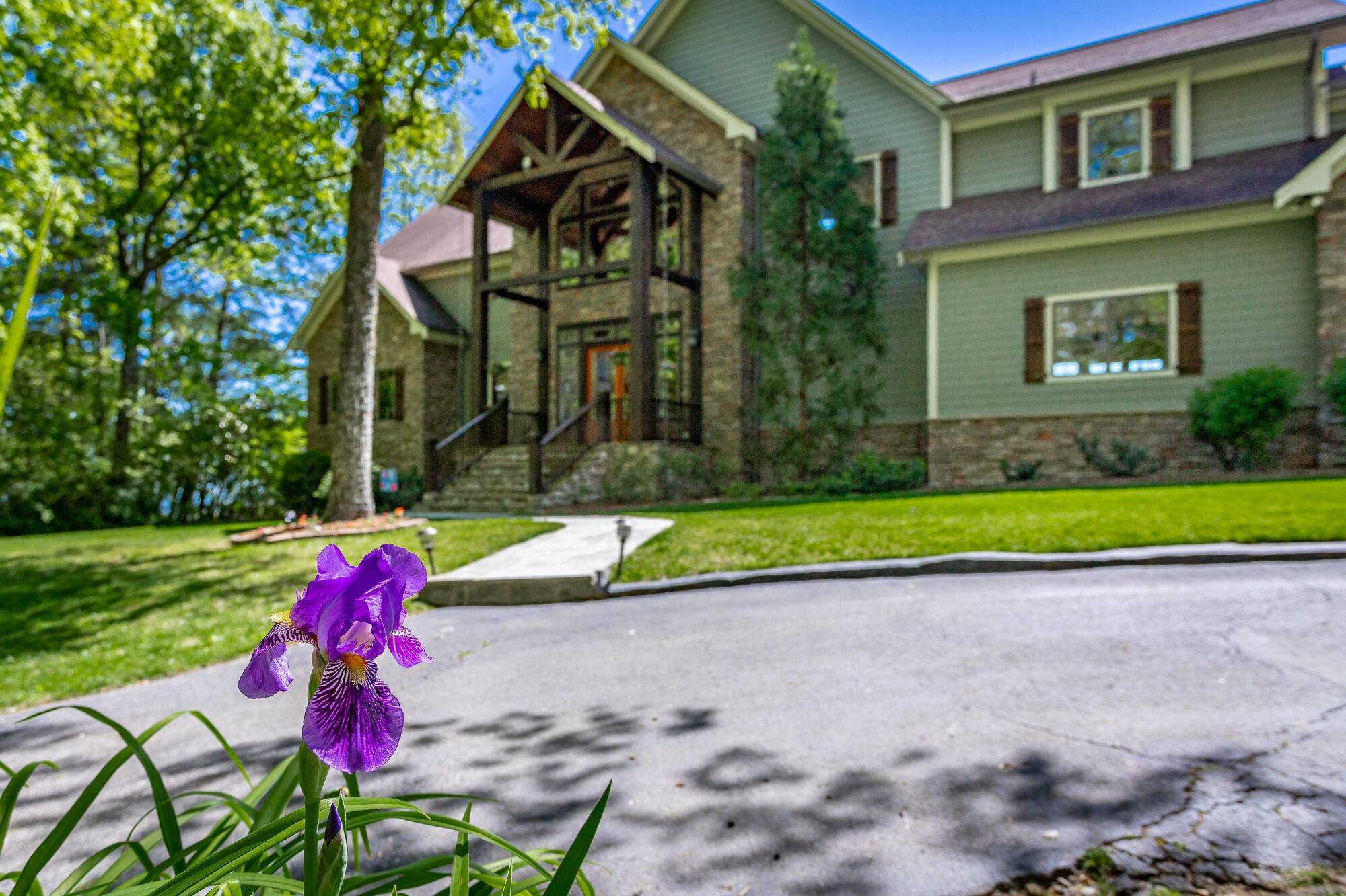 6312 Forest Park Drive