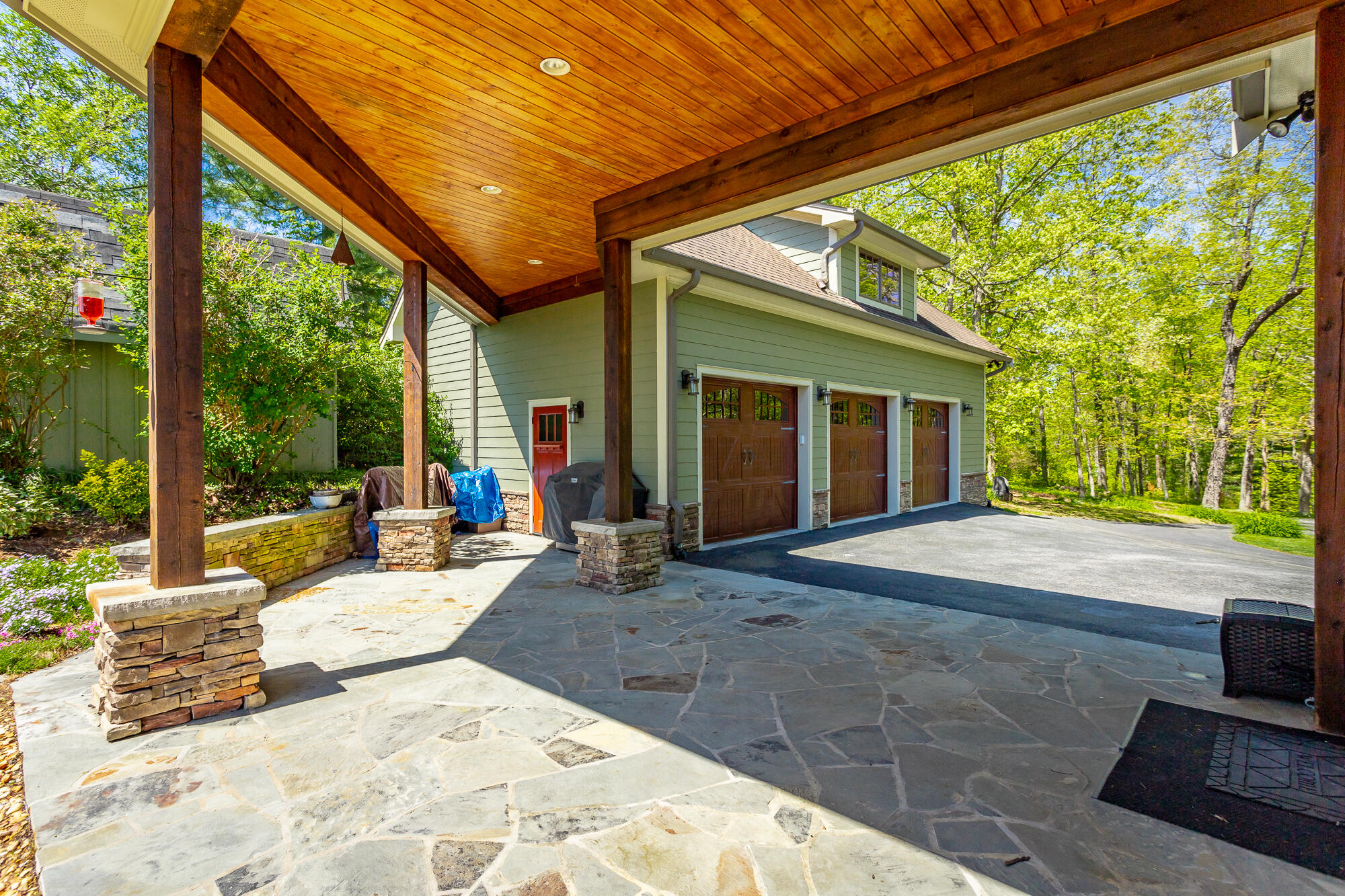 6312 Forest Park Drive