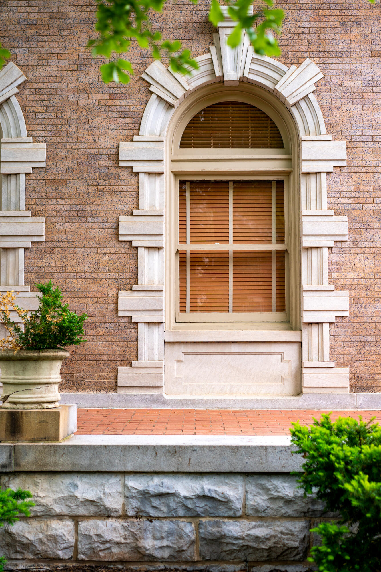 900 Vine Street, 2