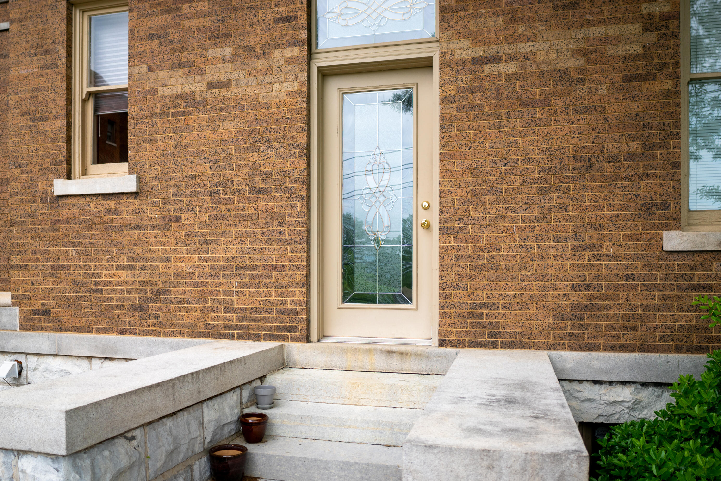 900 Vine Street, 2