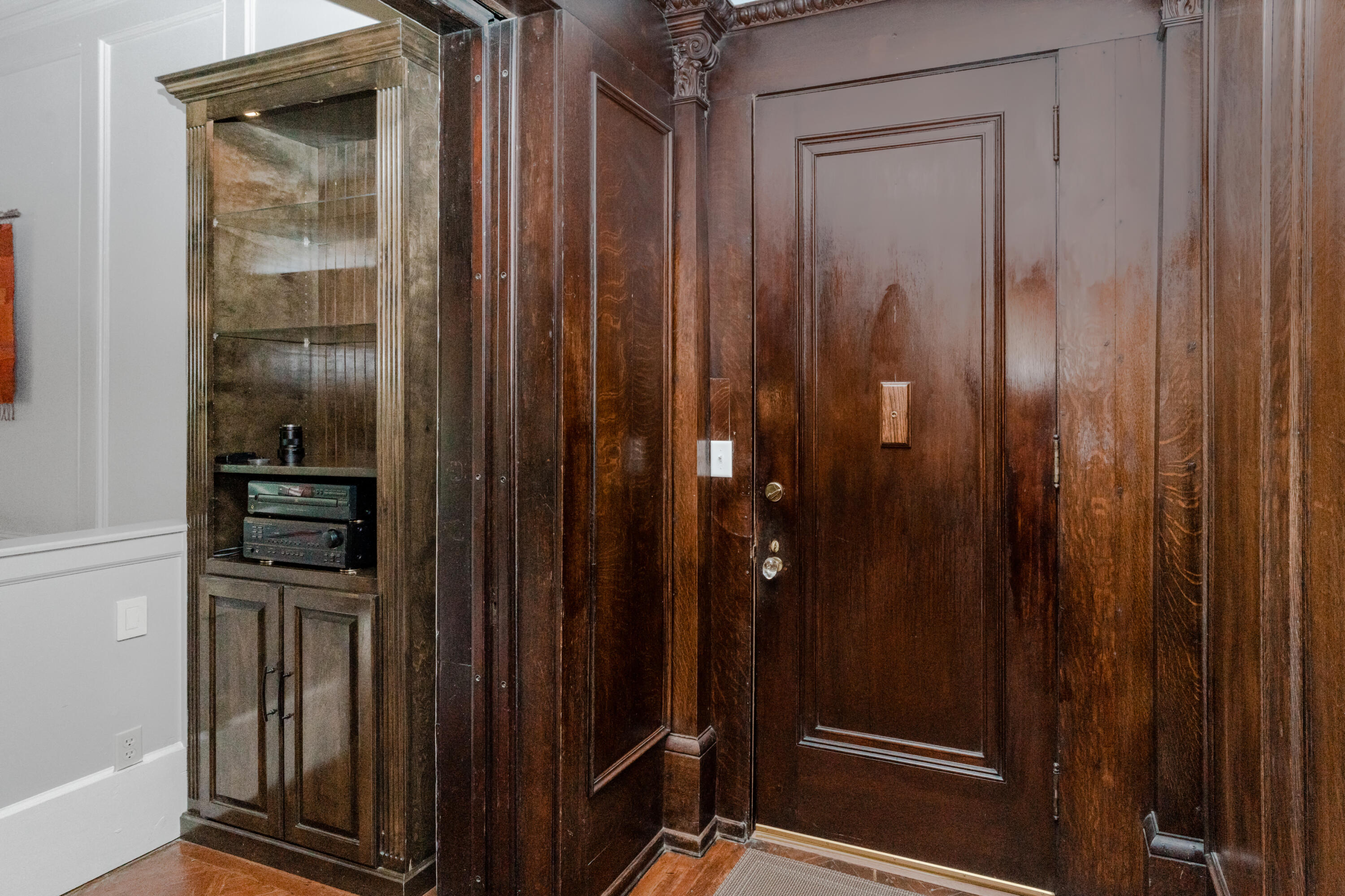 900 Vine Street, 2