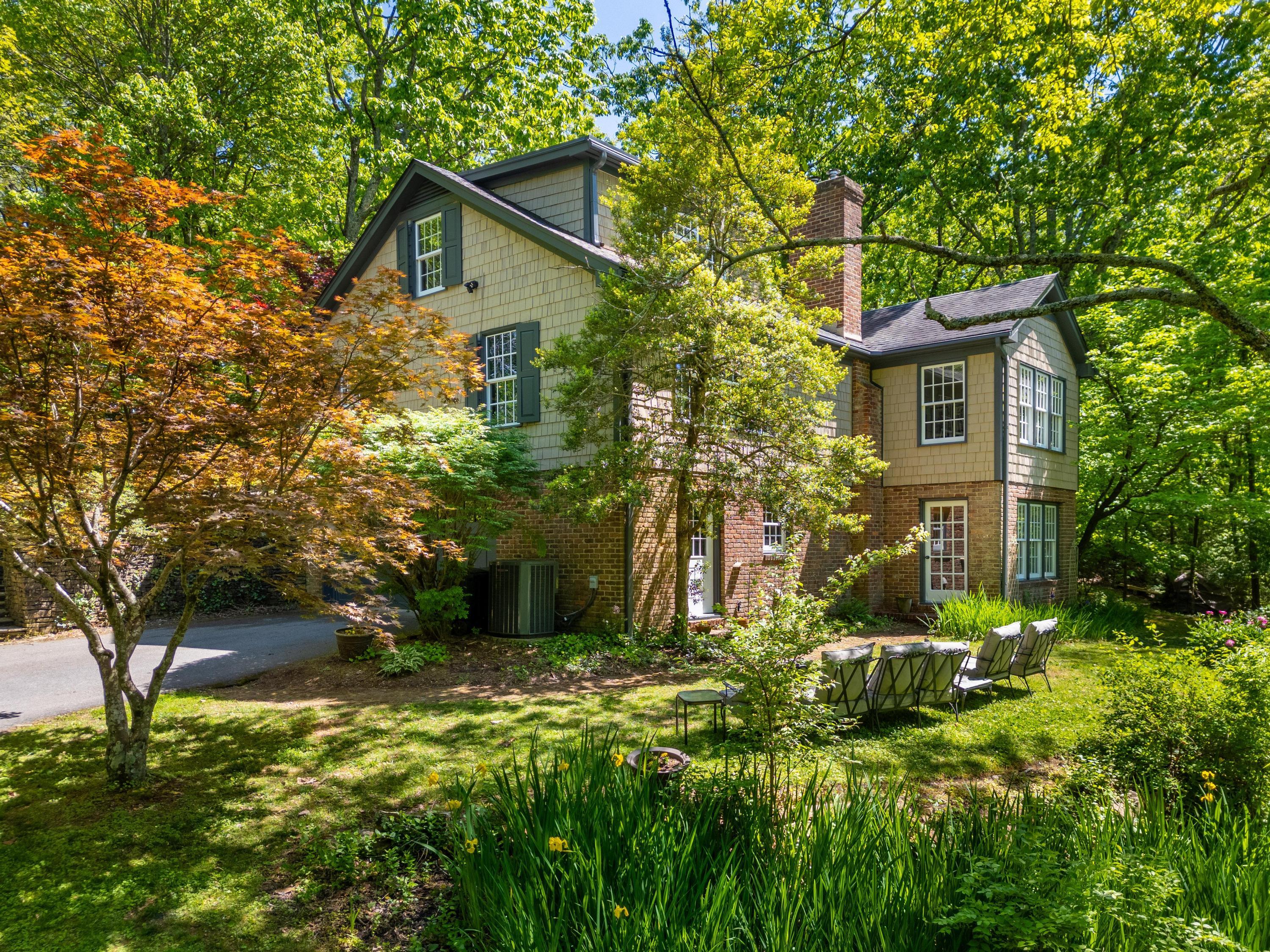 1115 Cumberland Road