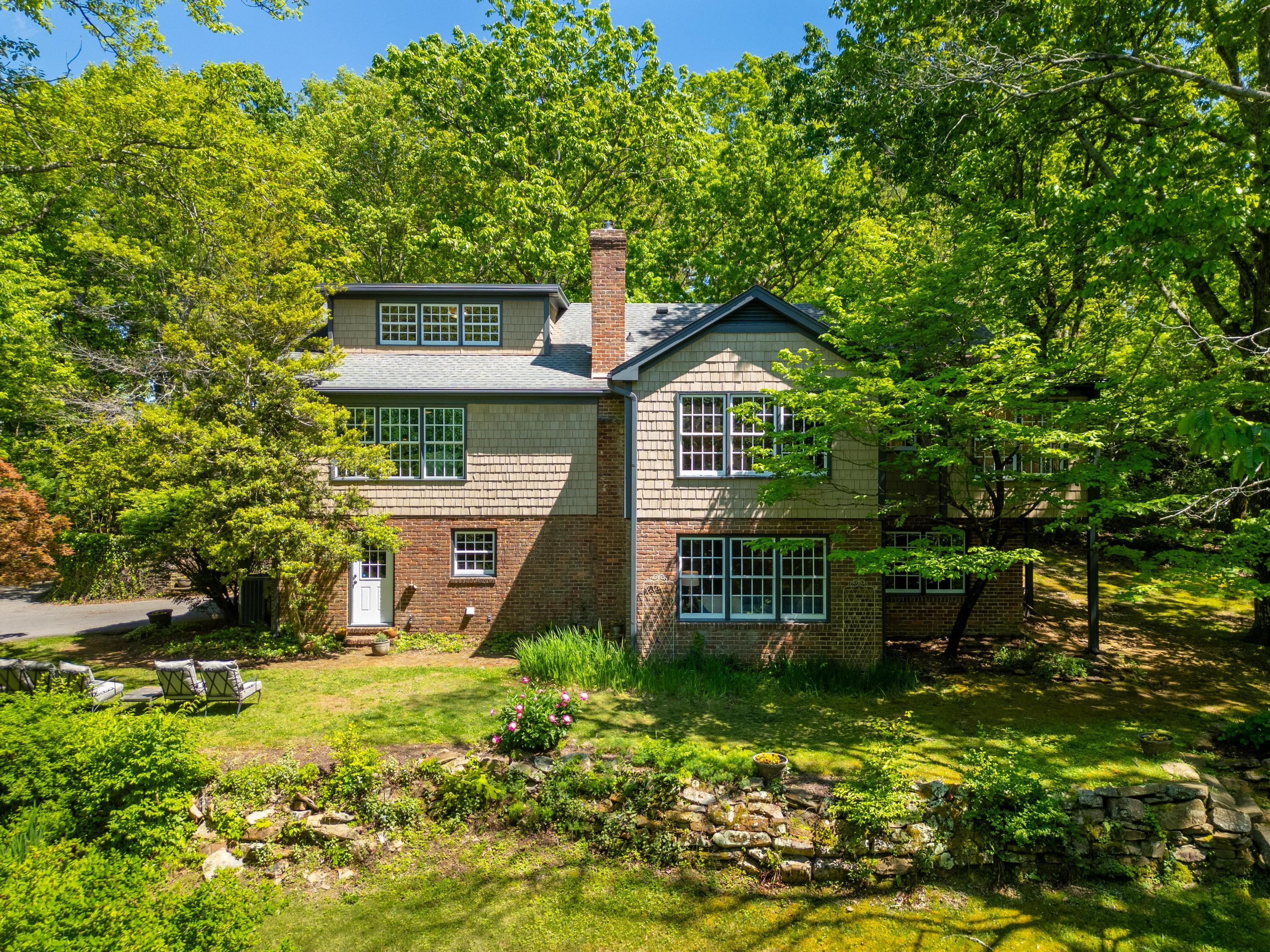 1115 Cumberland Road
