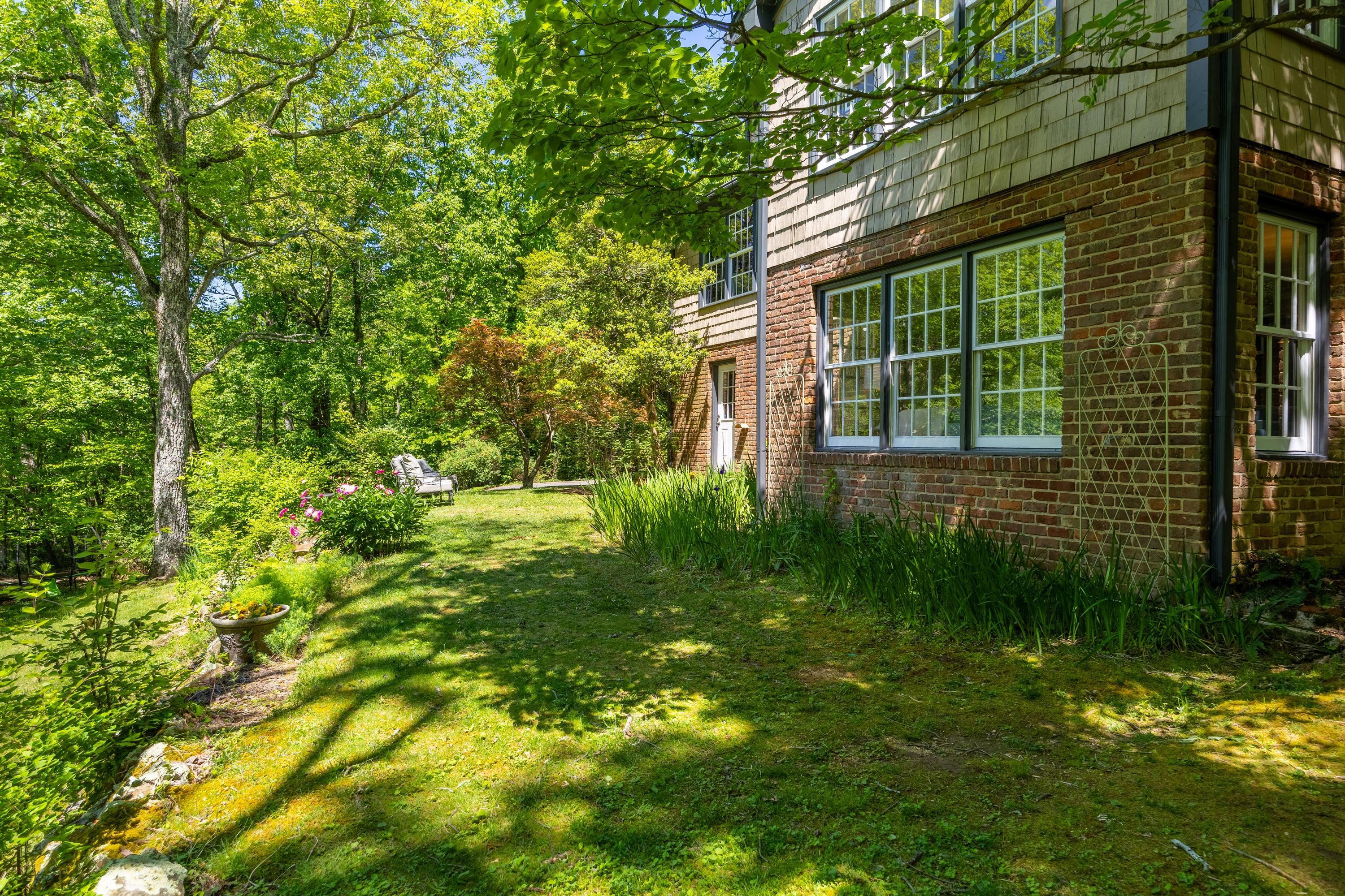 1115 Cumberland Road