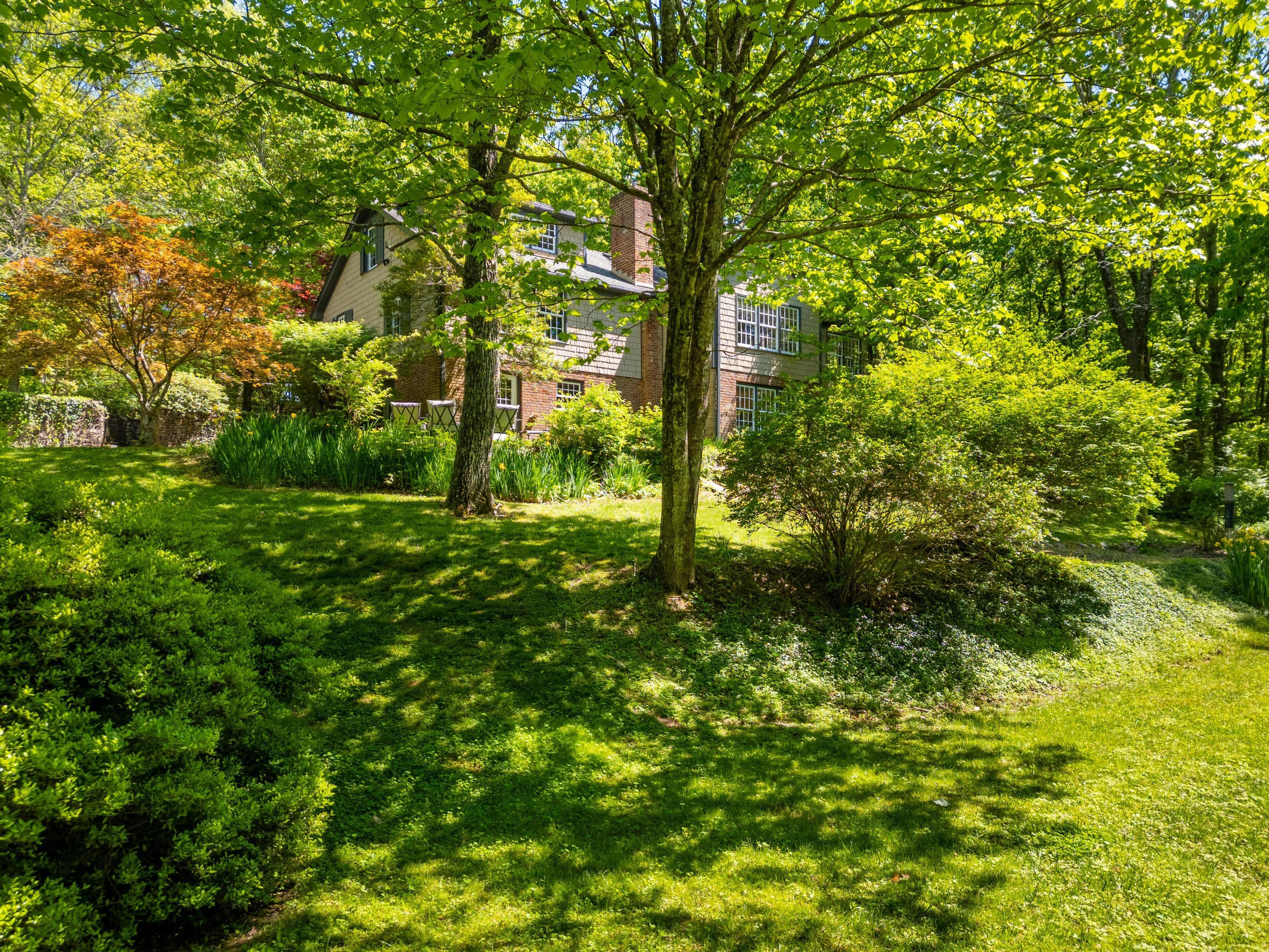 1115 Cumberland Road