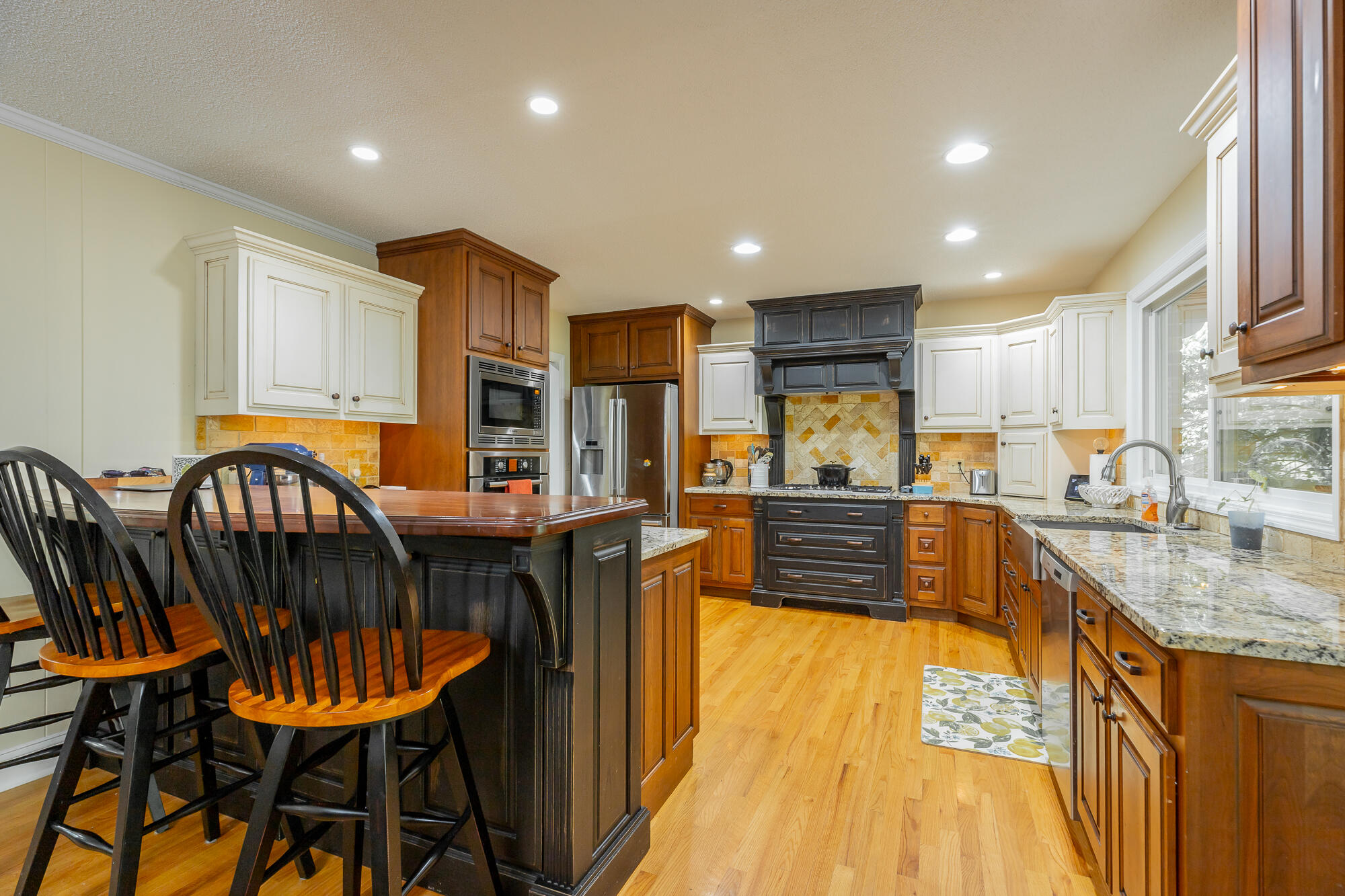 904 Glamis Circle