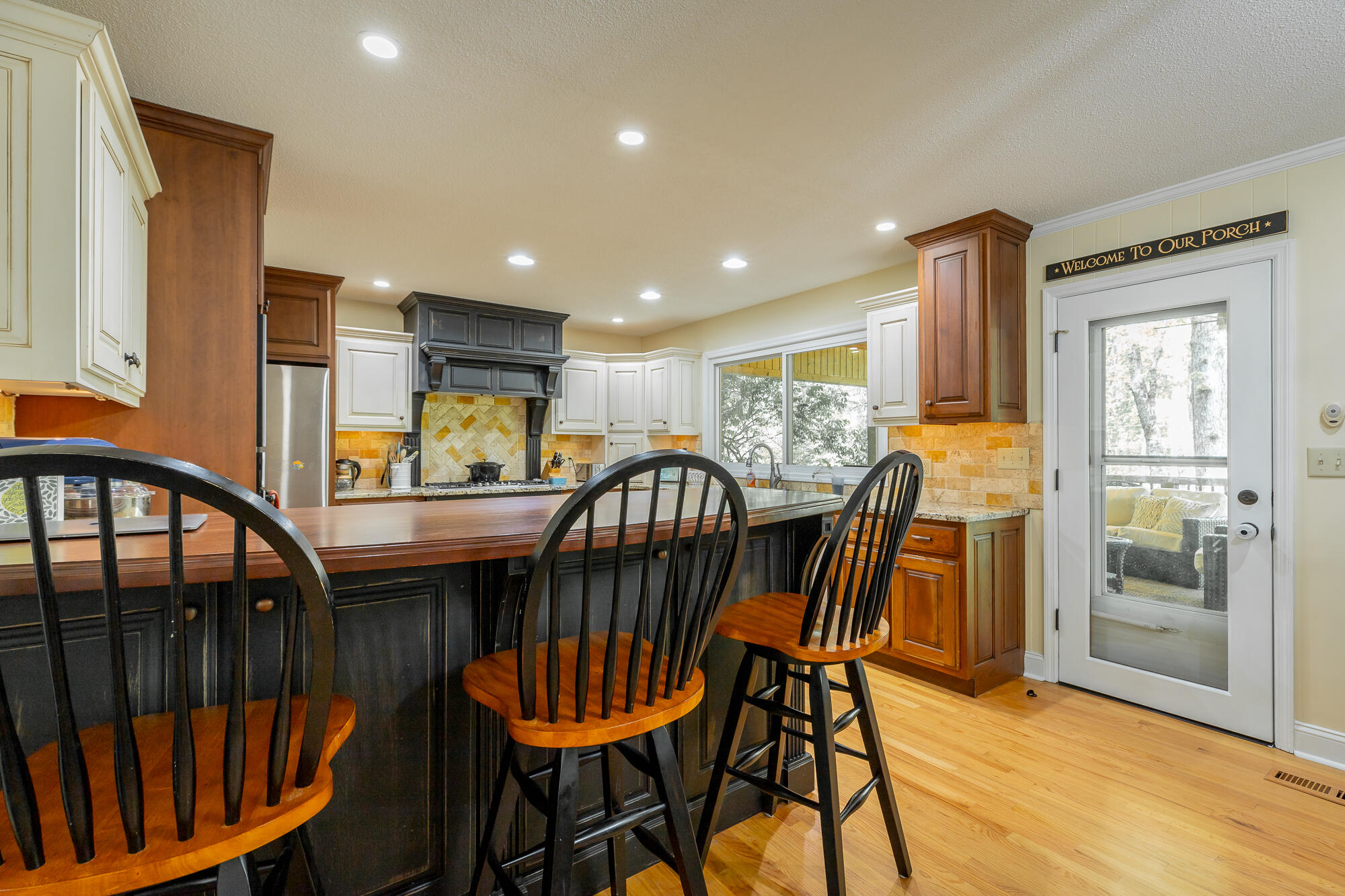 904 Glamis Circle