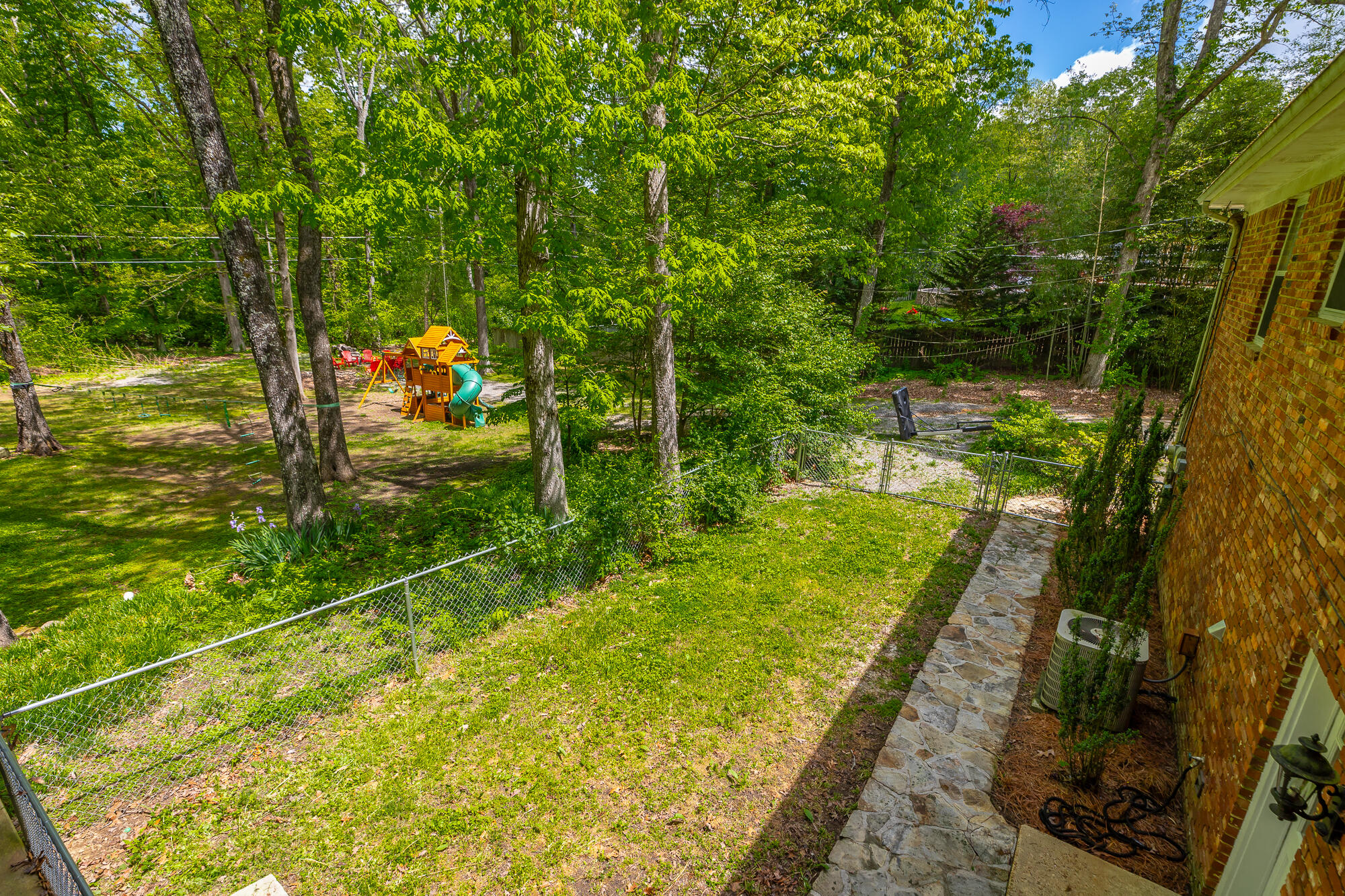 904 Glamis Circle