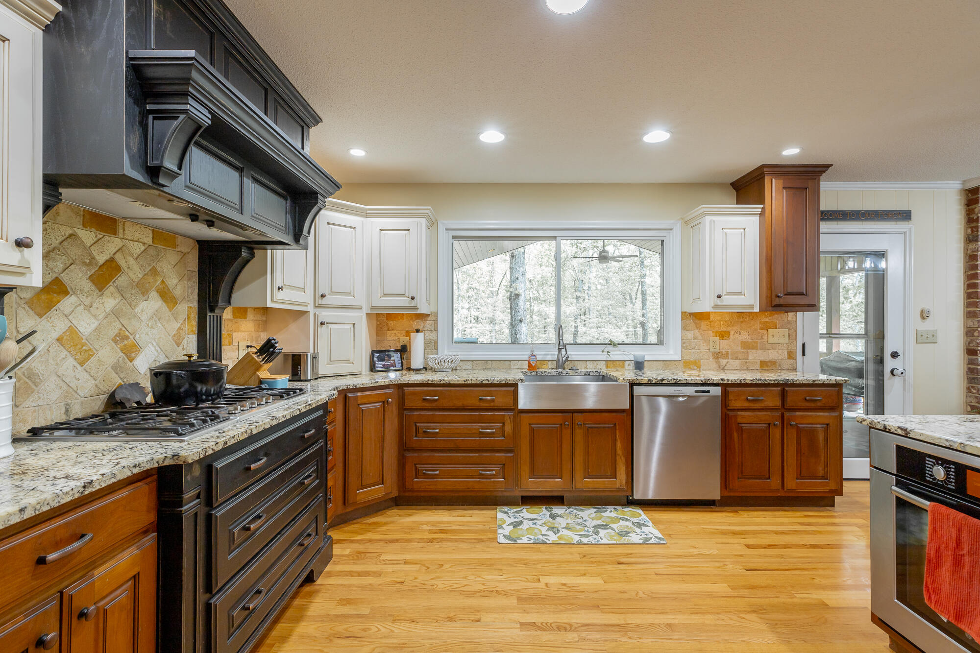 904 Glamis Circle