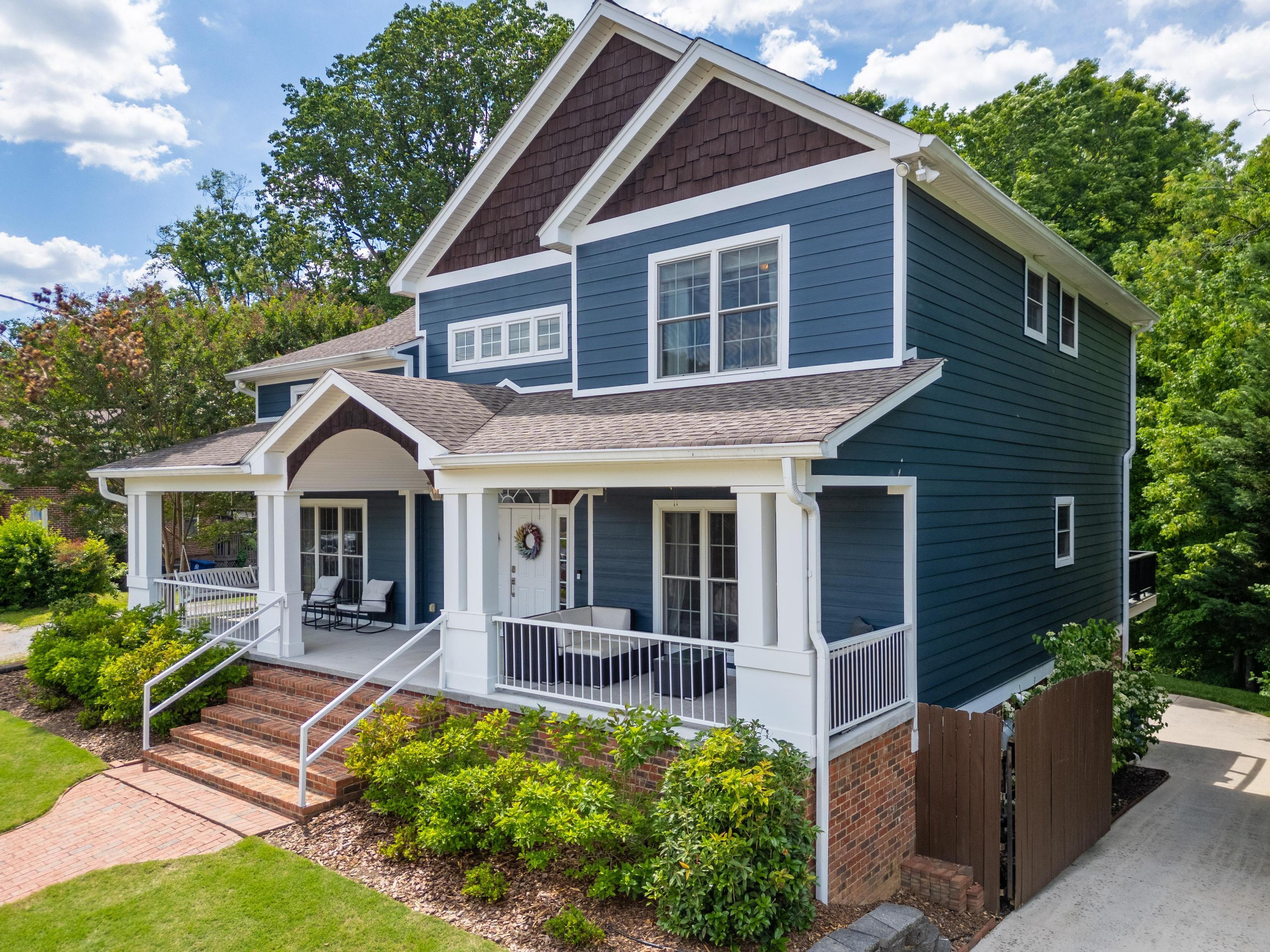 715 Forest Avenue