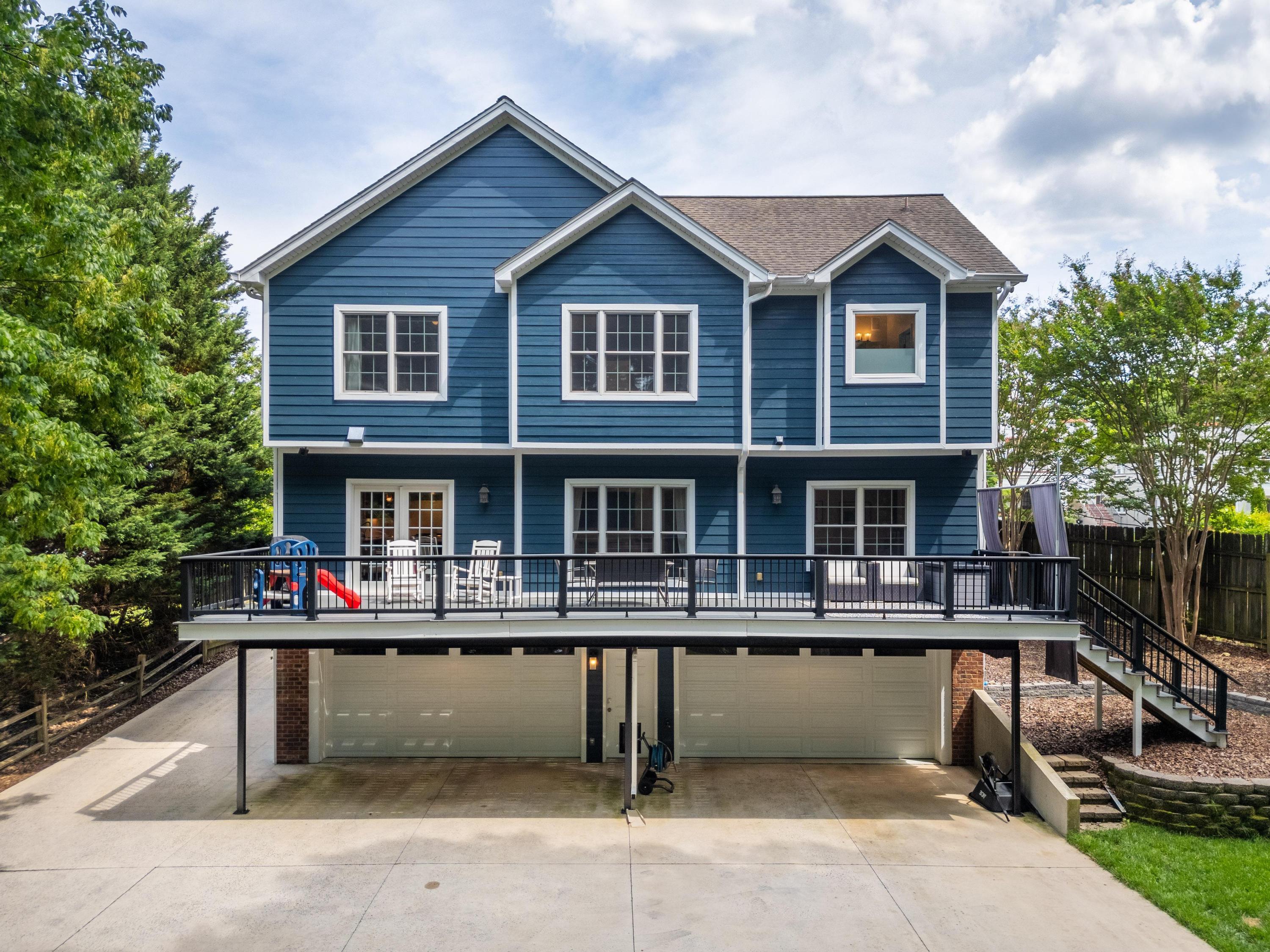 715 Forest Avenue