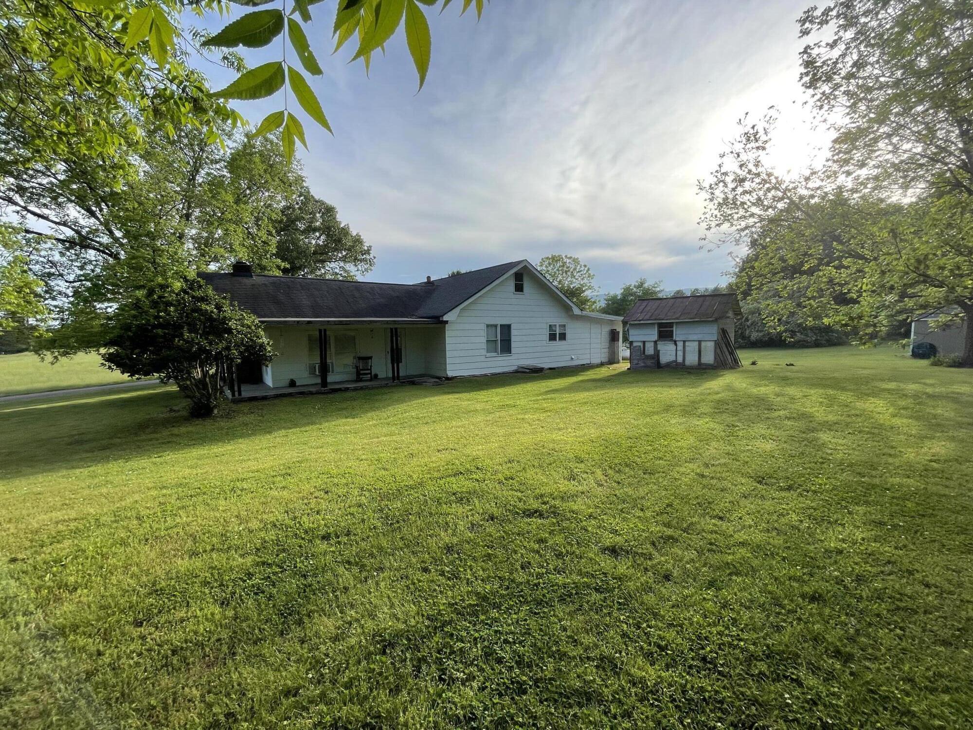 483 Bronco Road Spur, LaFayette