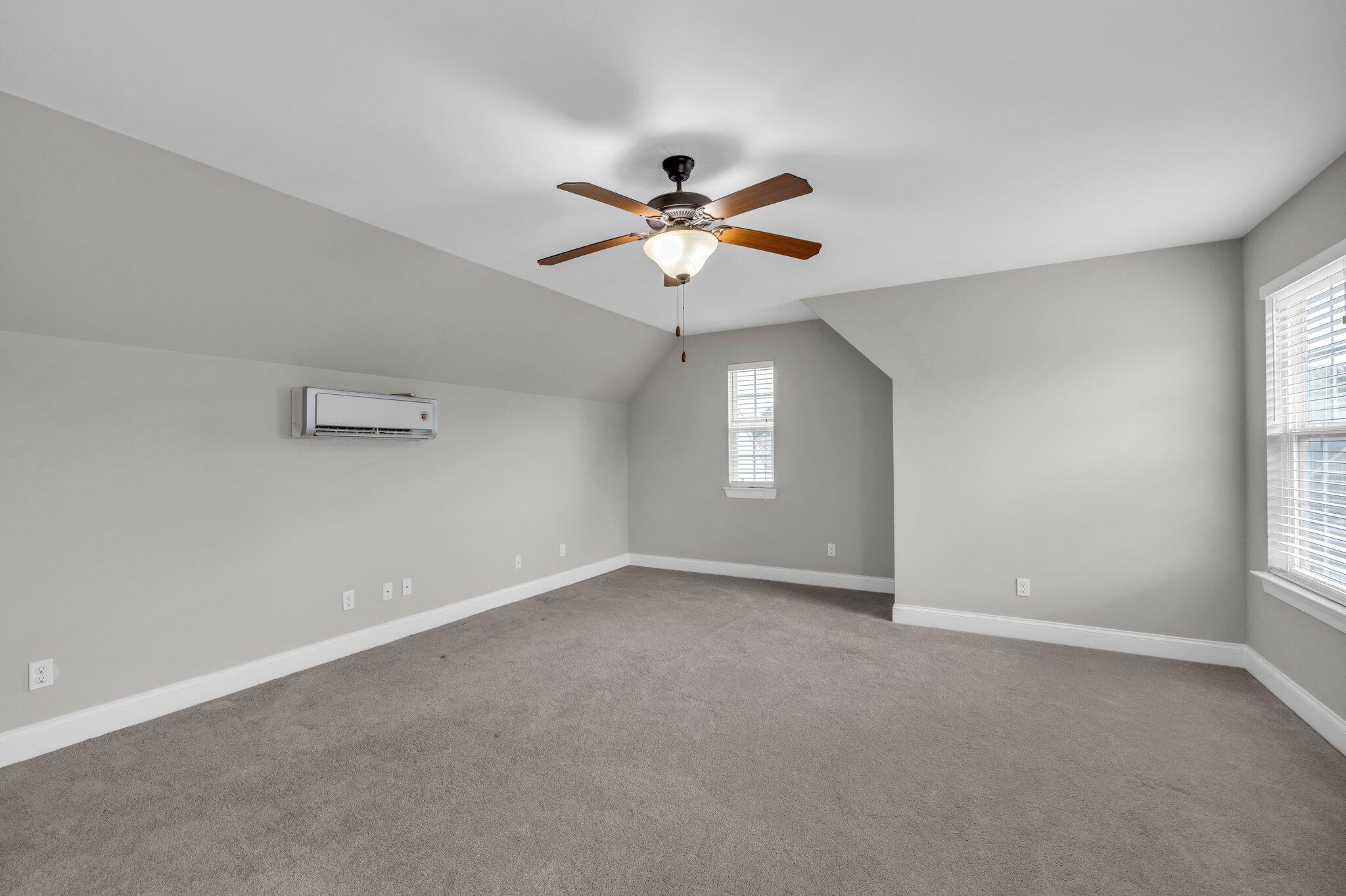 5340 Mandarin Circle