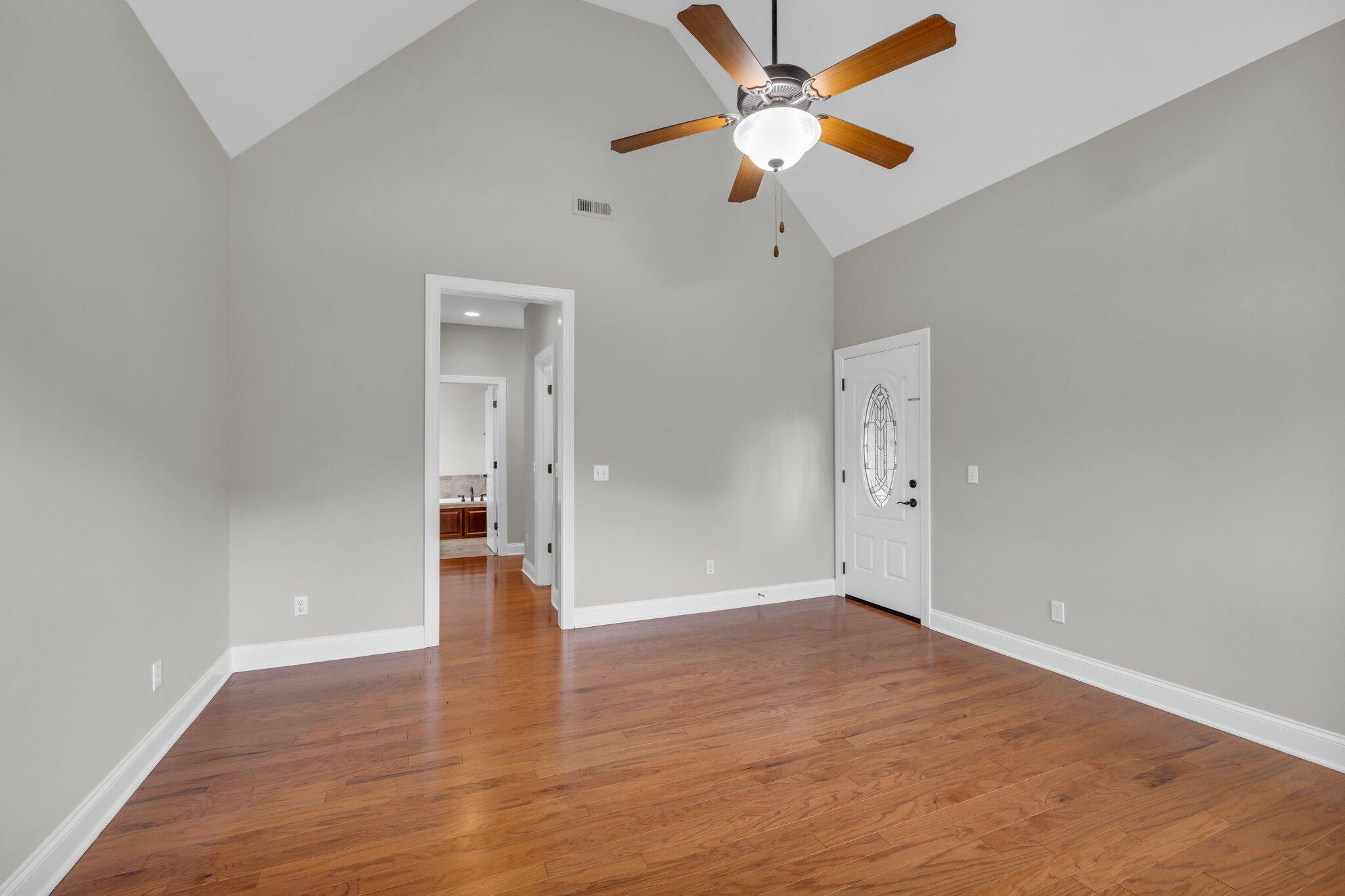 5340 Mandarin Circle