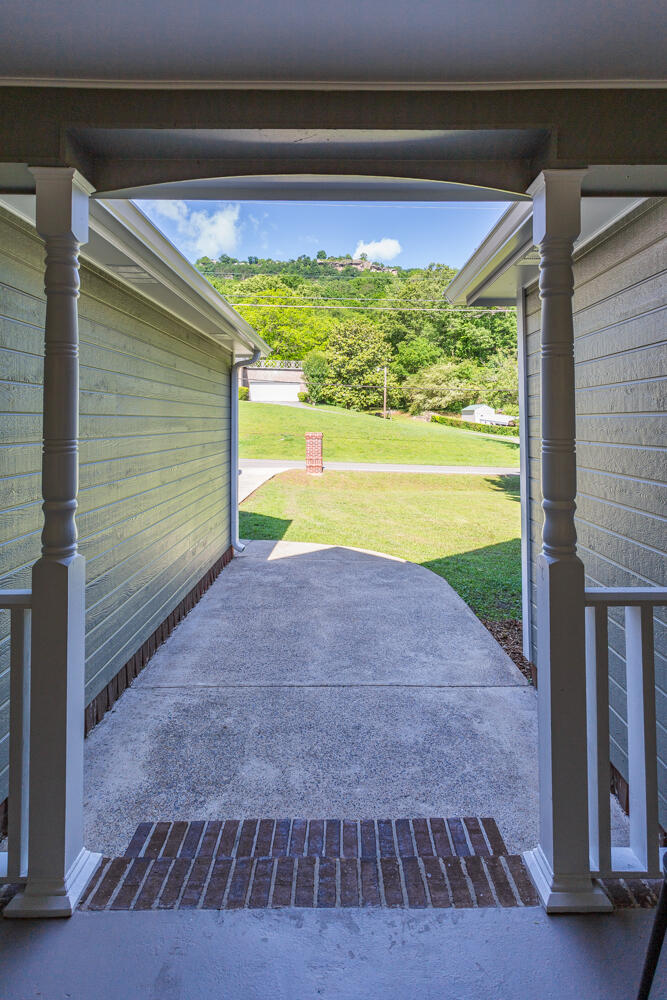 727 Chattanooga Valley Road