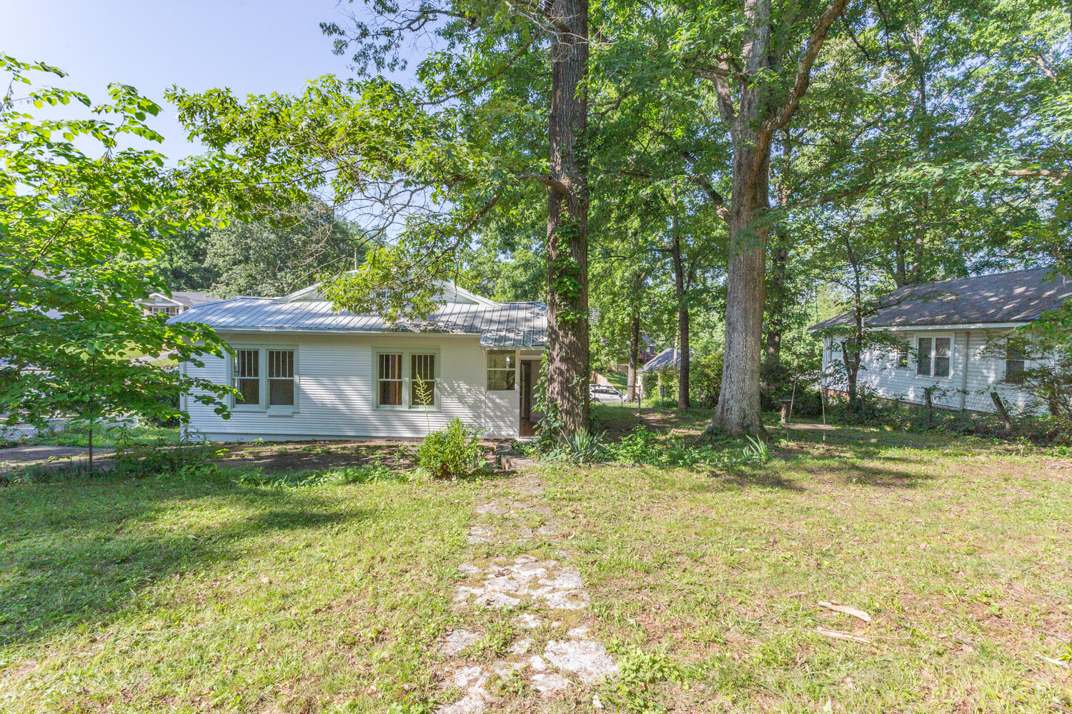 129 Narragansette Avenue