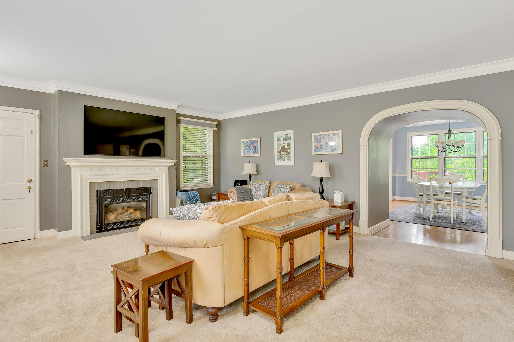 817 Mount Vernon Ave
